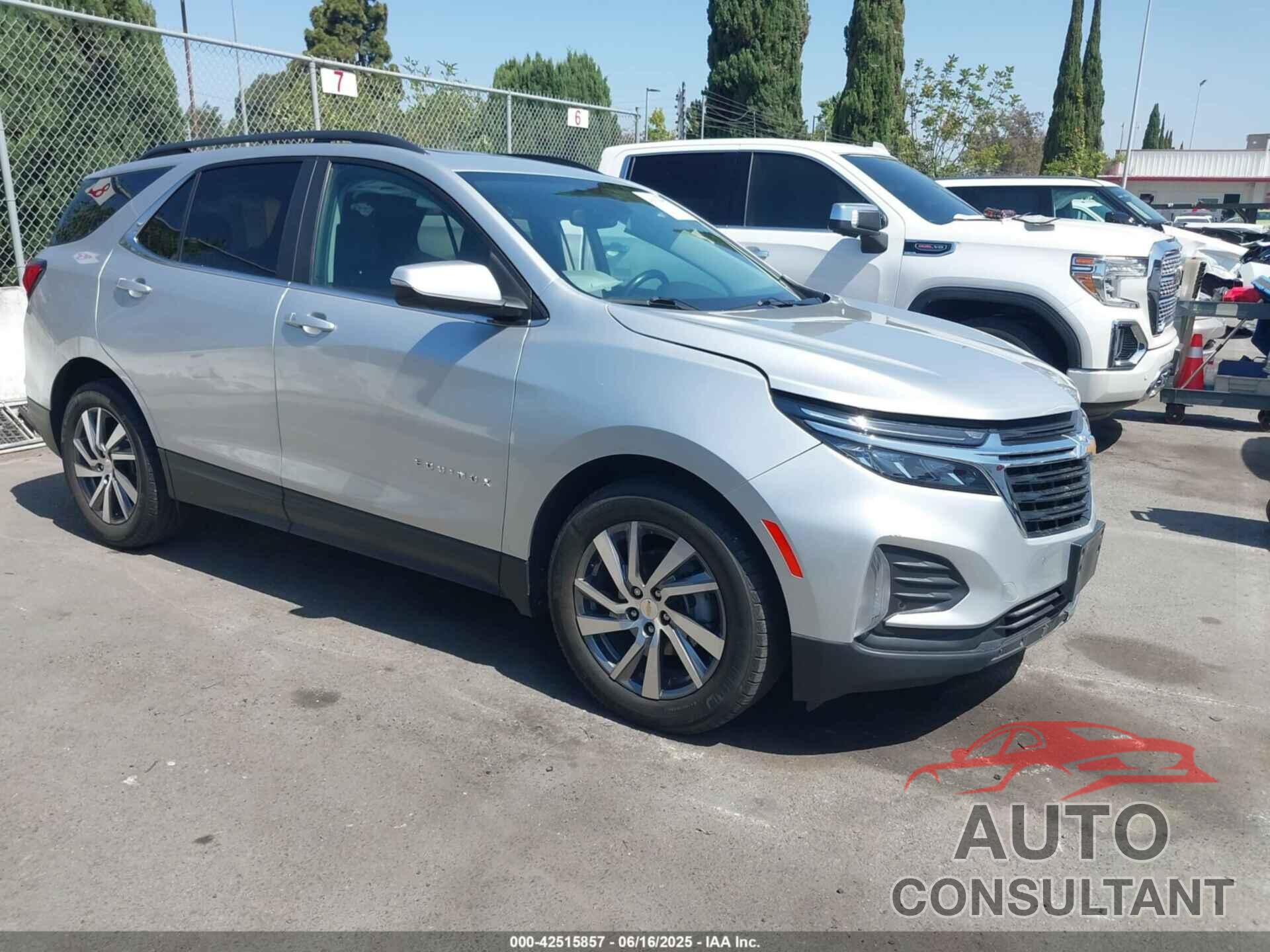 CHEVROLET EQUINOX 2022 - 3GNAXKEV4NS150152