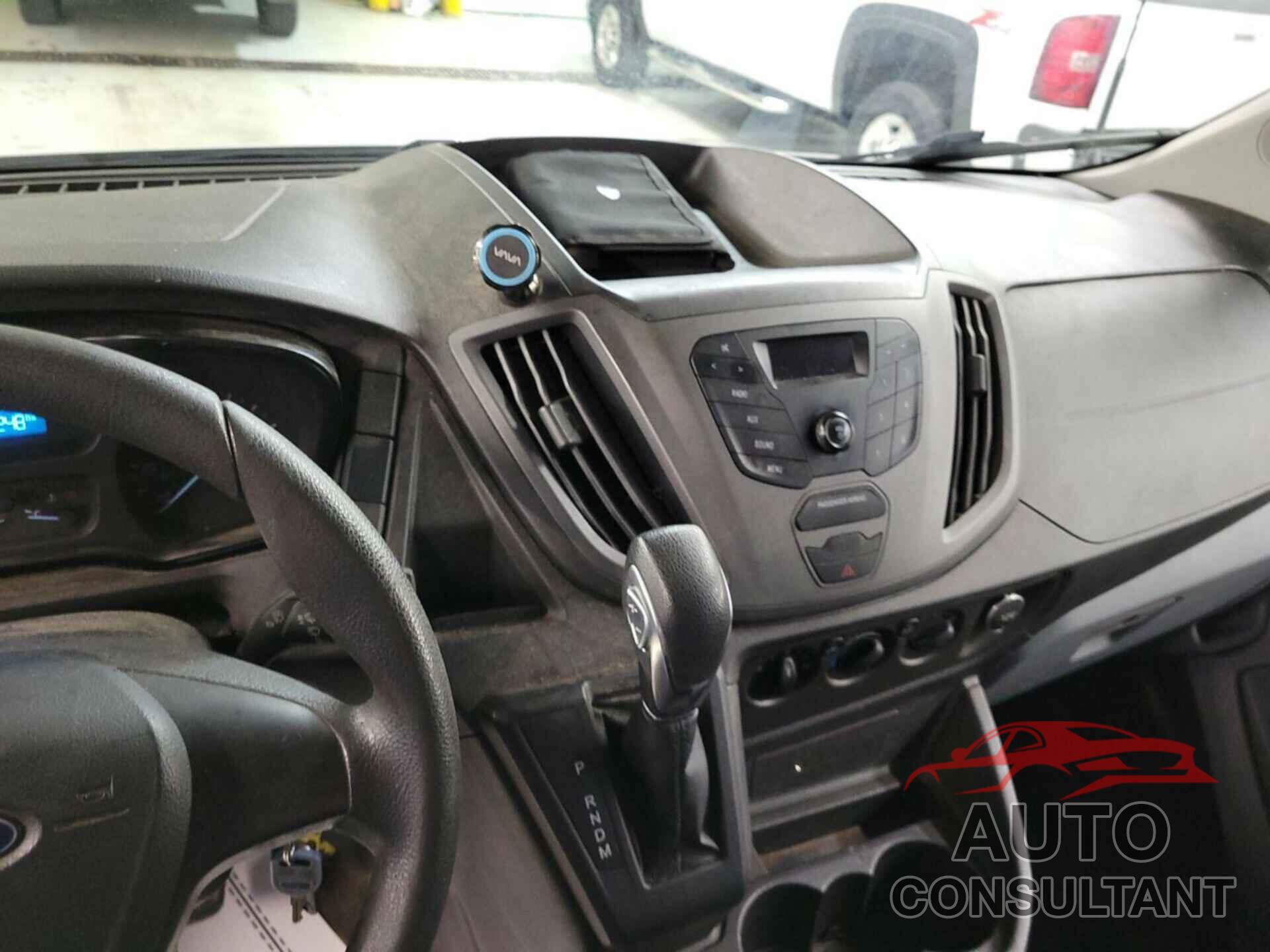 FORD TRANSIT 2018 - 1FTYR2CM3JKA54658