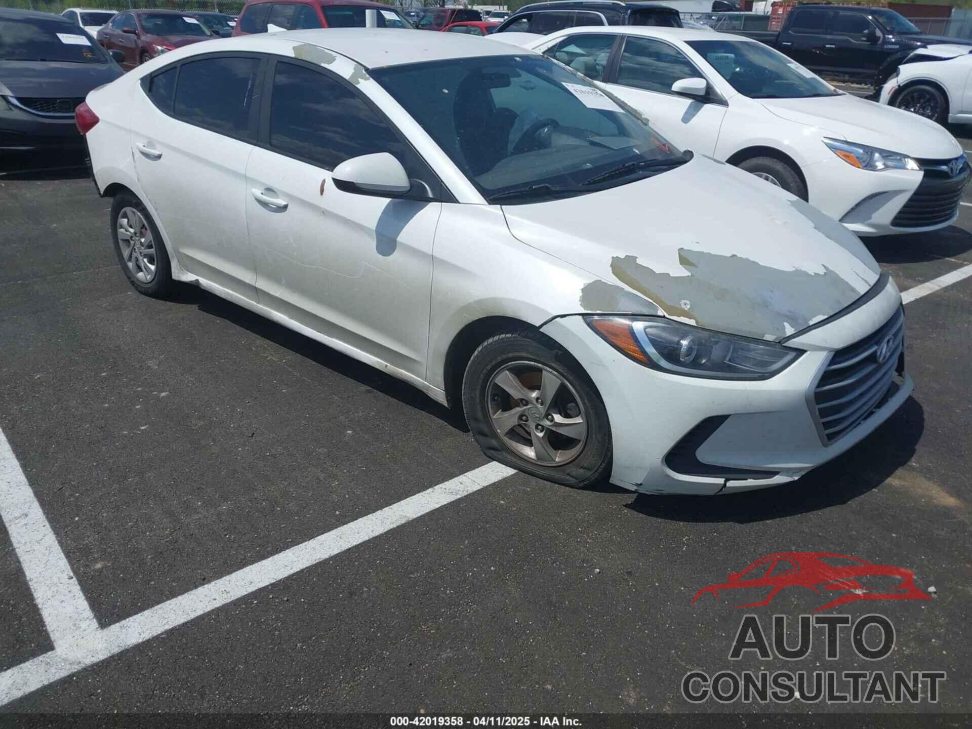 HYUNDAI ELANTRA 2017 - 5NPD74LF4HH209213