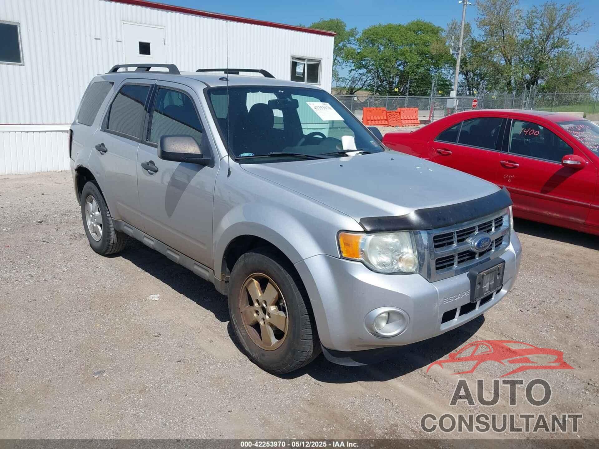 FORD ESCAPE 2009 - 1FMCU03729KC65946