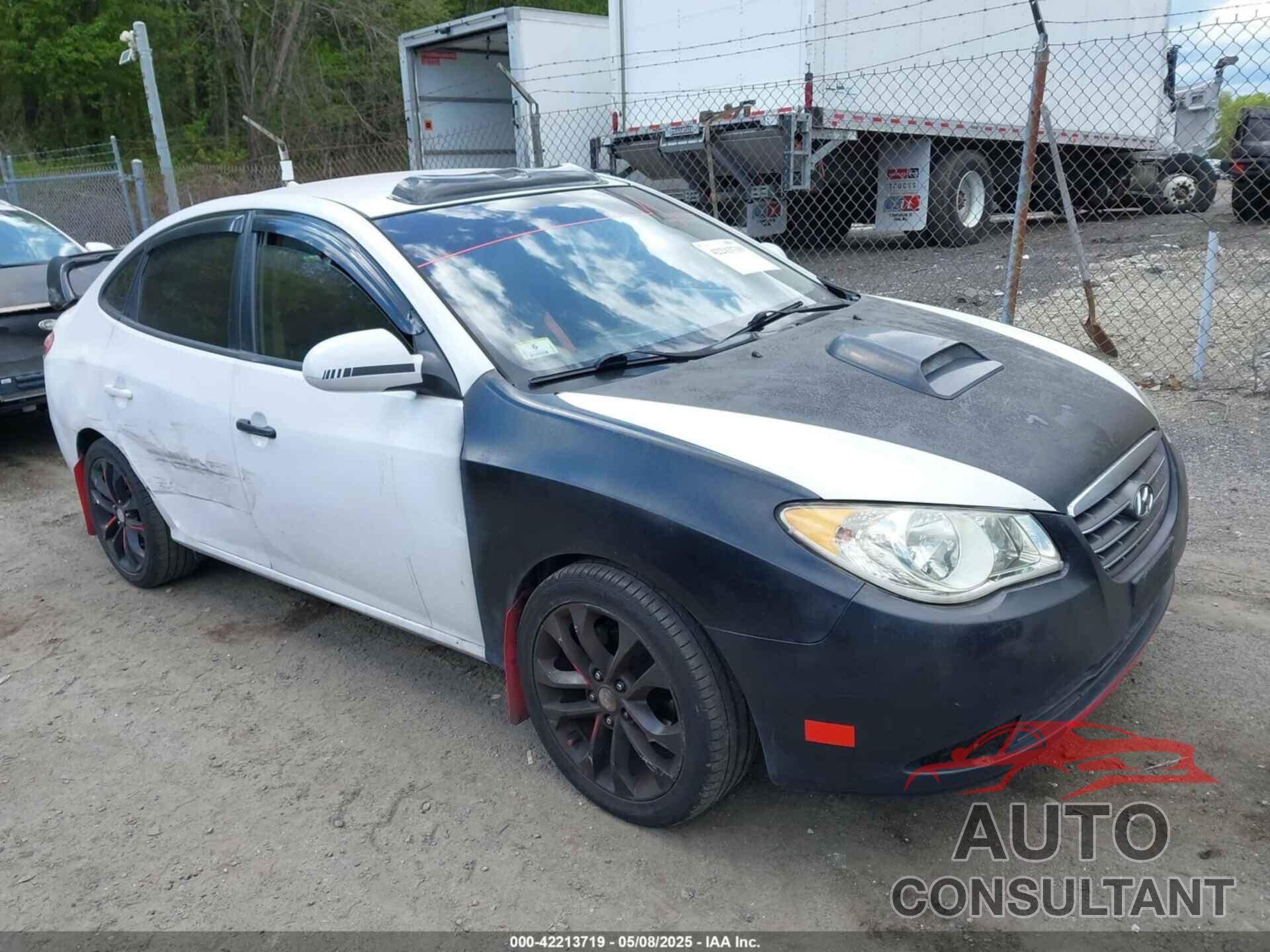 HYUNDAI ELANTRA 2009 - KMHDU46D39U812997