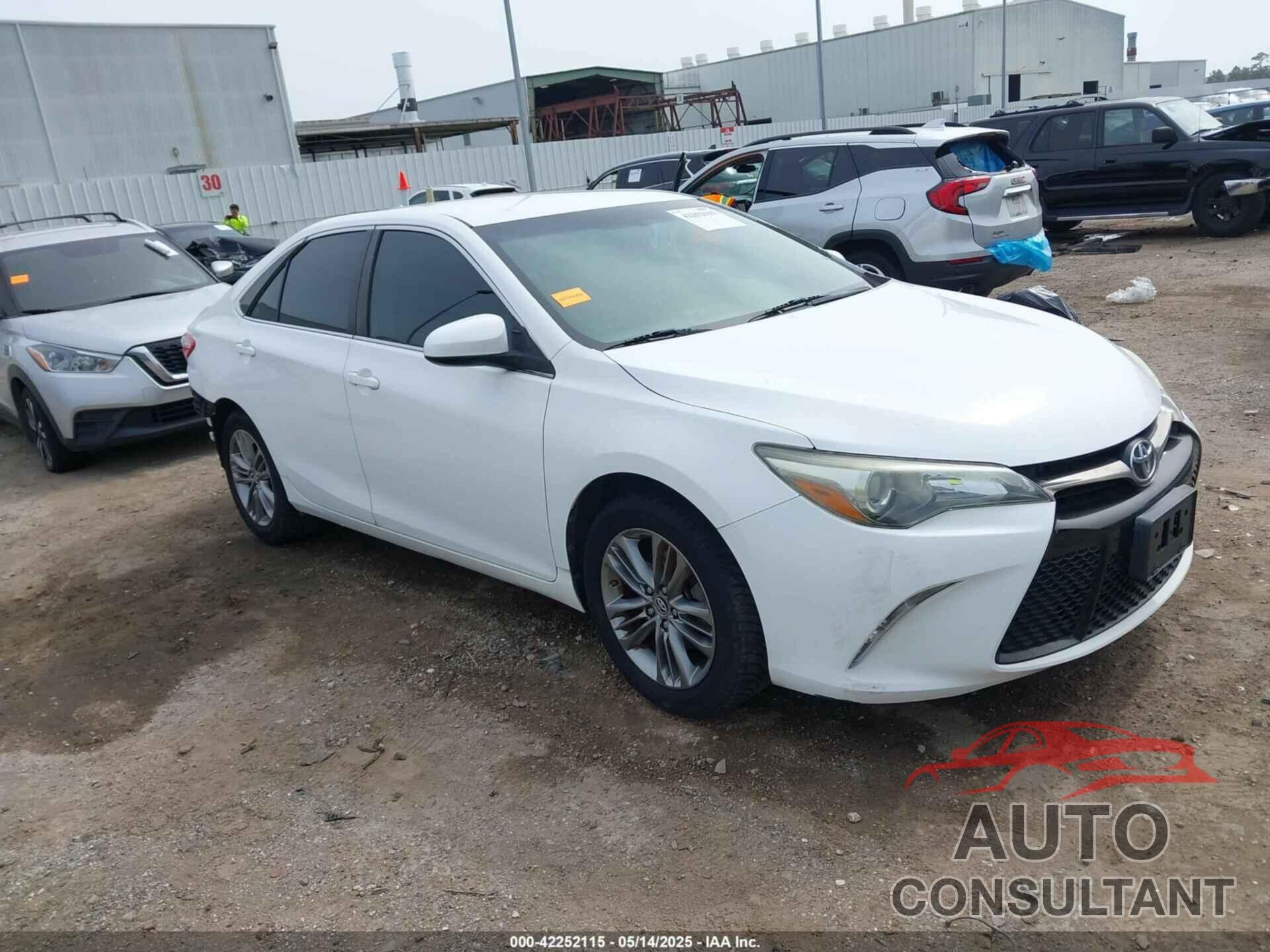 TOYOTA CAMRY 2016 - 4T1BF1FK3GU131024