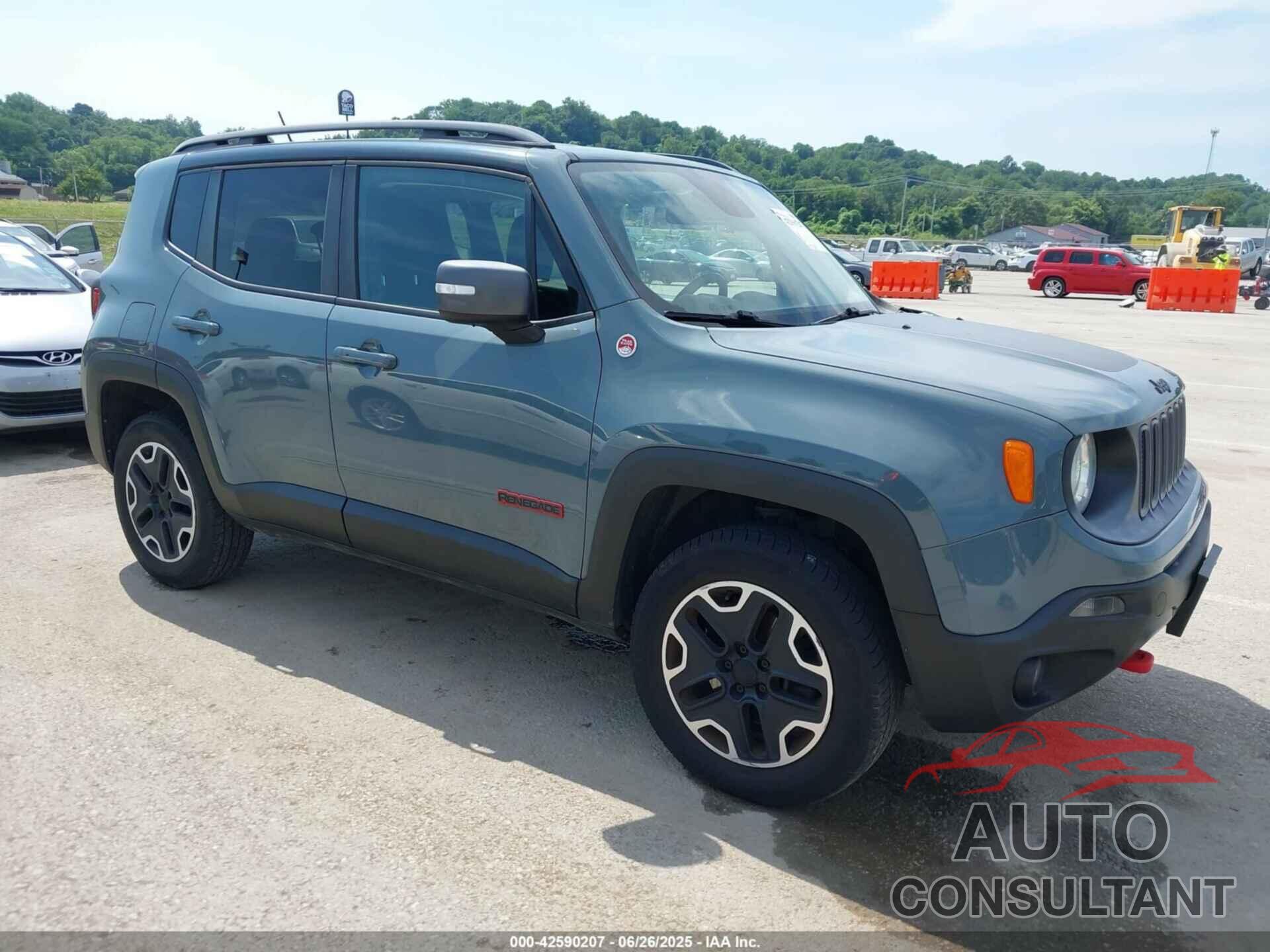JEEP RENEGADE 2015 - ZACCJBCT8FPB33586