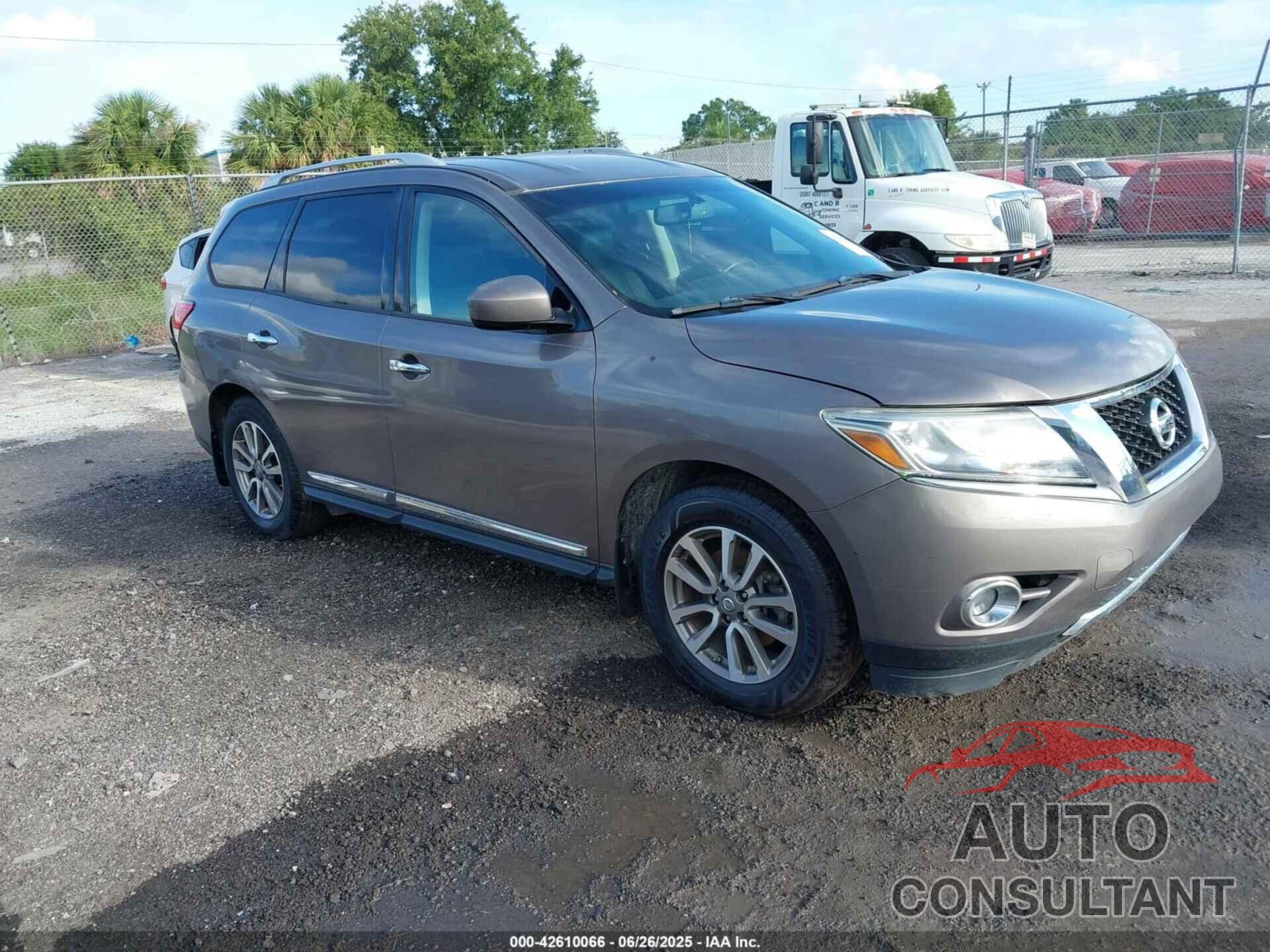 NISSAN PATHFINDER 2014 - 5N1AR2MN4EC666193