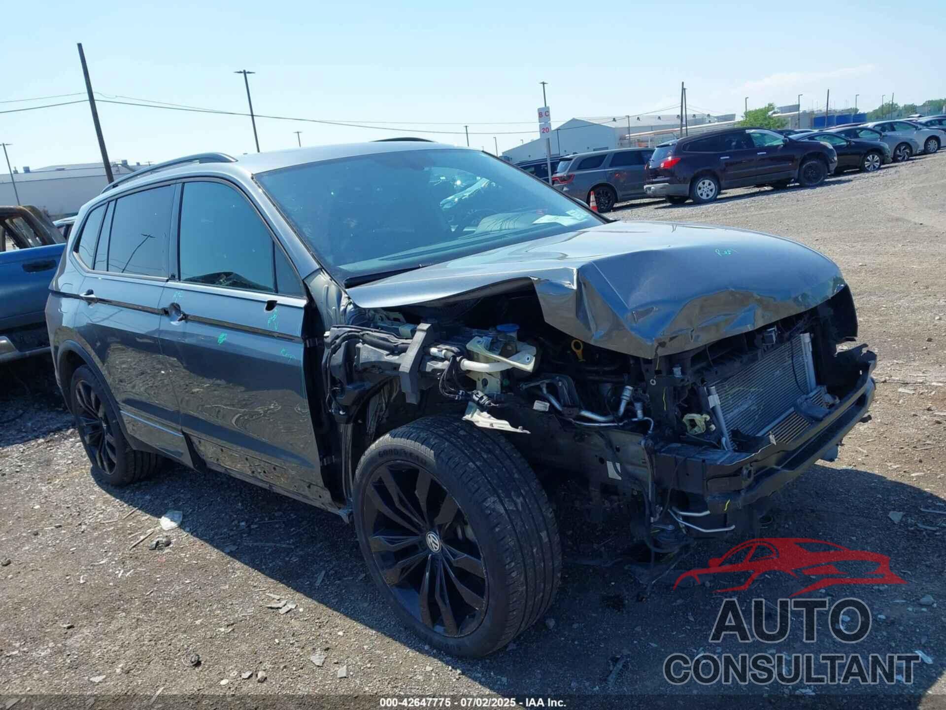 VOLKSWAGEN TIGUAN 2021 - 3VV3B7AX2MM034103