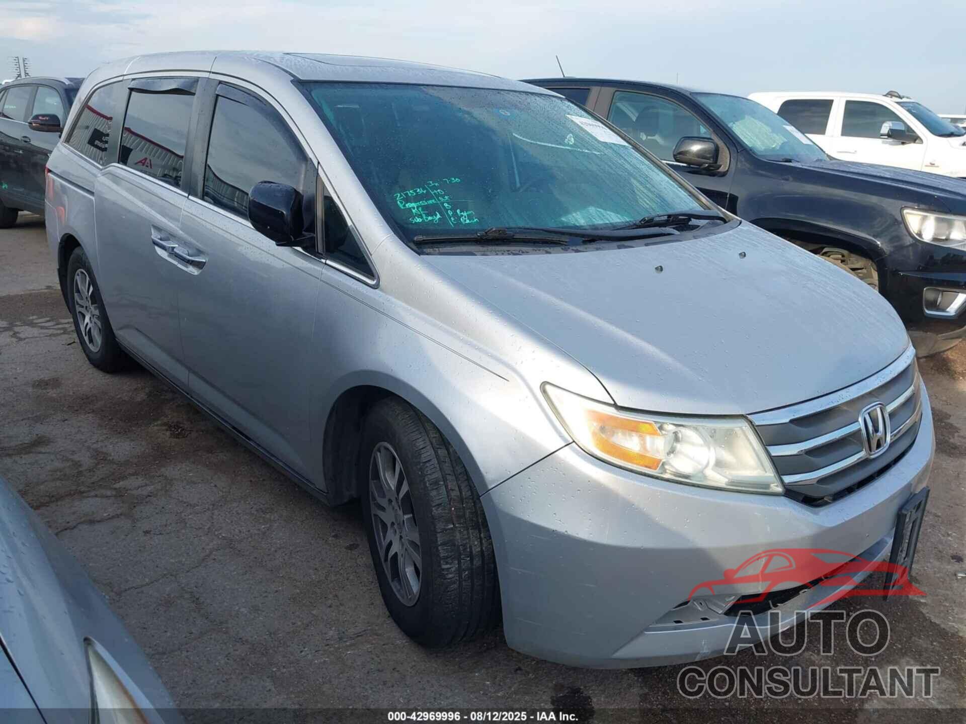 HONDA ODYSSEY 2013 - 5FNRL5H68DB083317