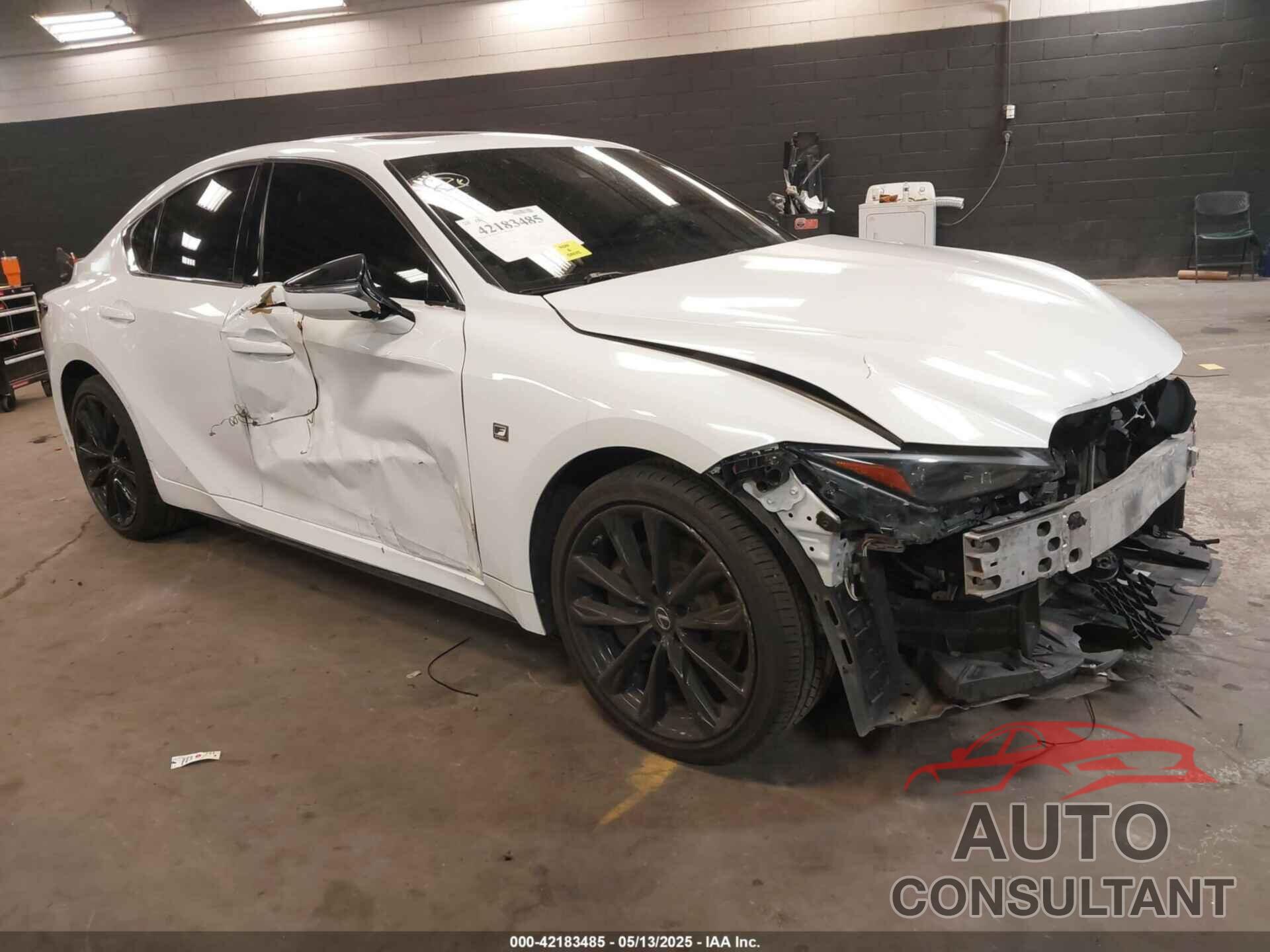 LEXUS IS 350 2021 - JTHGZ1E20M5021250