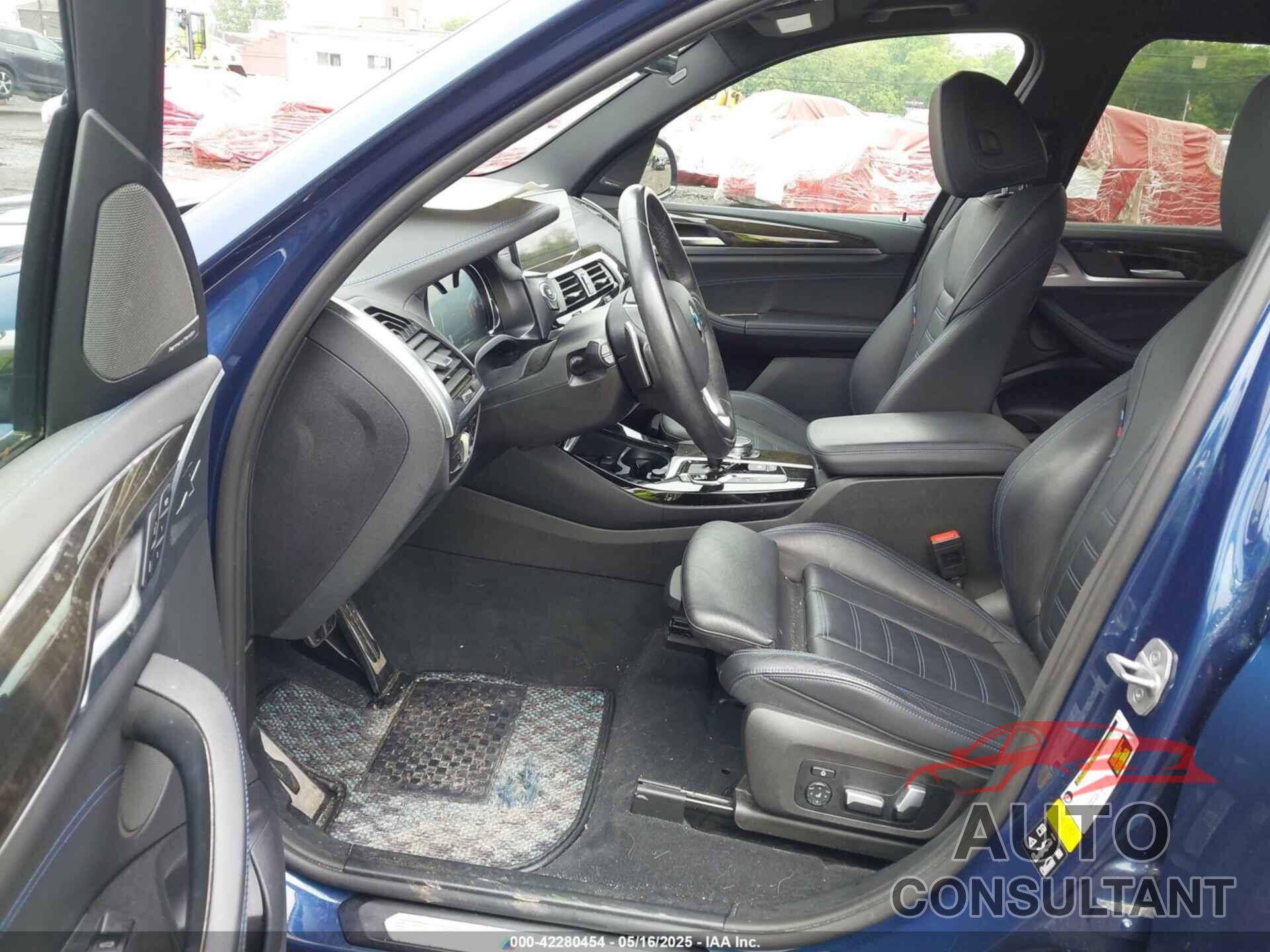 BMW X3 2018 - 5UXTR9C54JLD57052