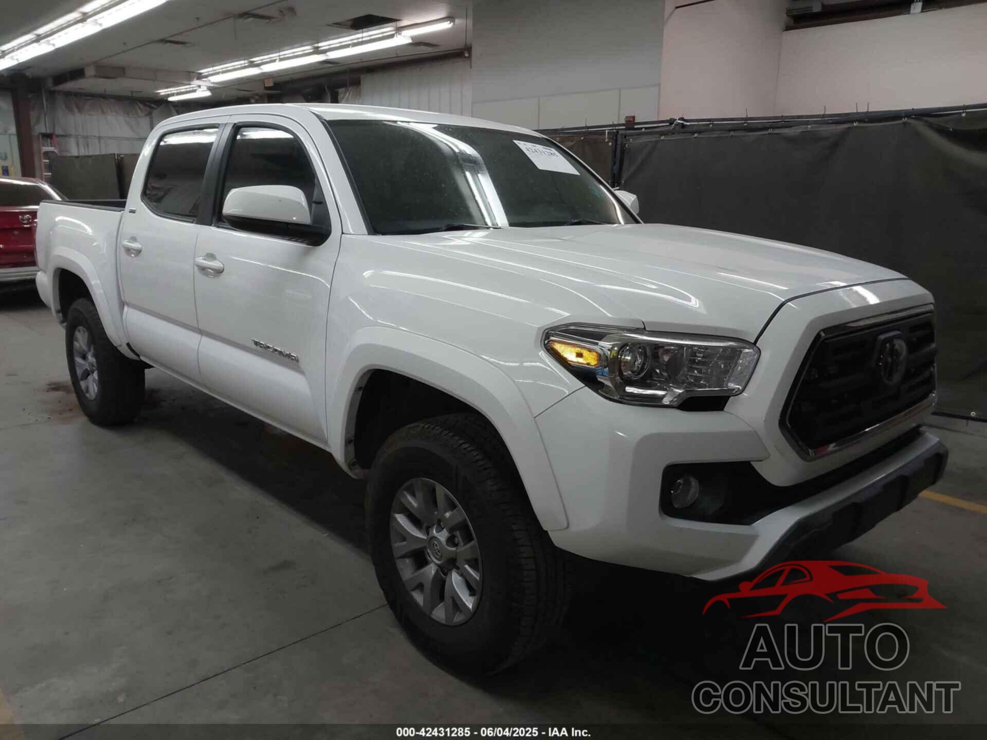 TOYOTA TACOMA 2019 - 5TFAZ5CN6KX086388