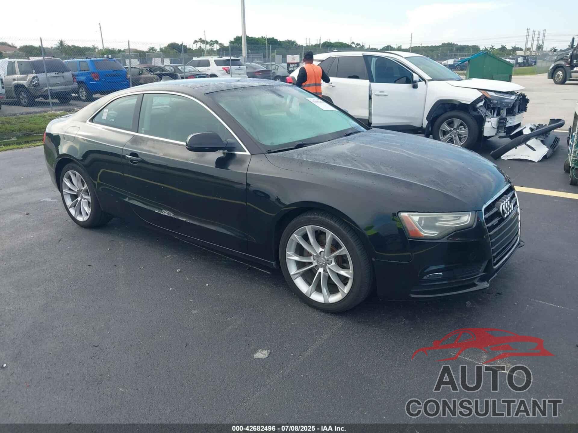 AUDI A5 2013 - WAUCFAFR4DA042899