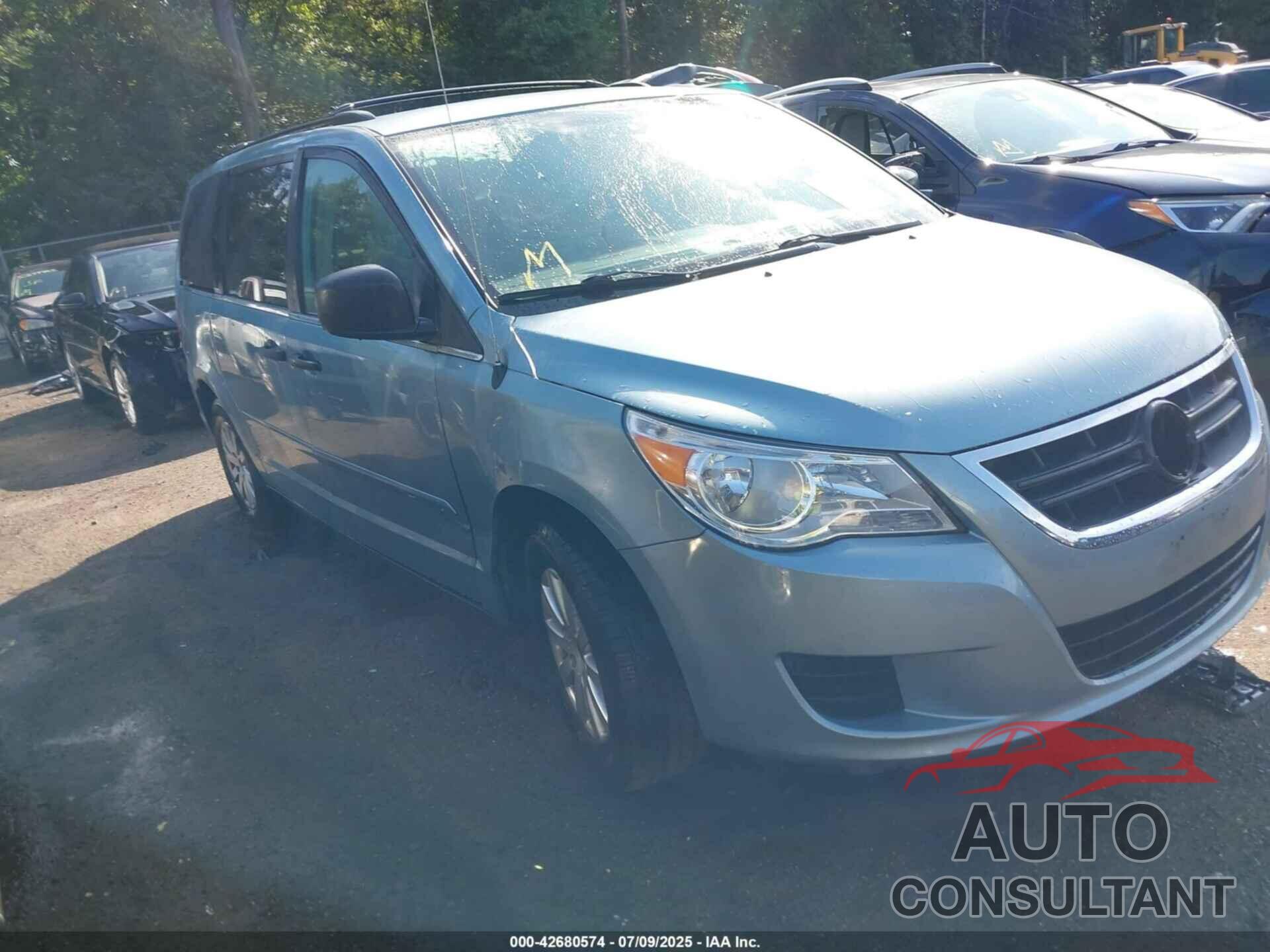 VOLKSWAGEN ROUTAN 2009 - 2V8HW44169R550550