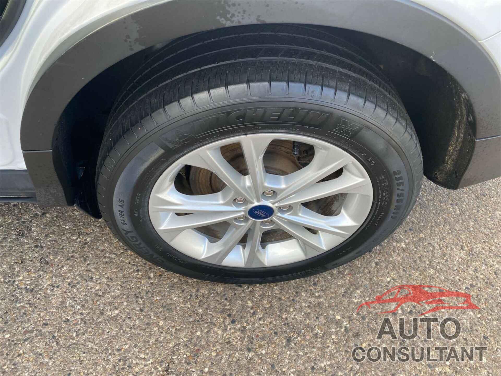 FORD ESCAPE 2019 - 1FMCU9GD5KUC36990