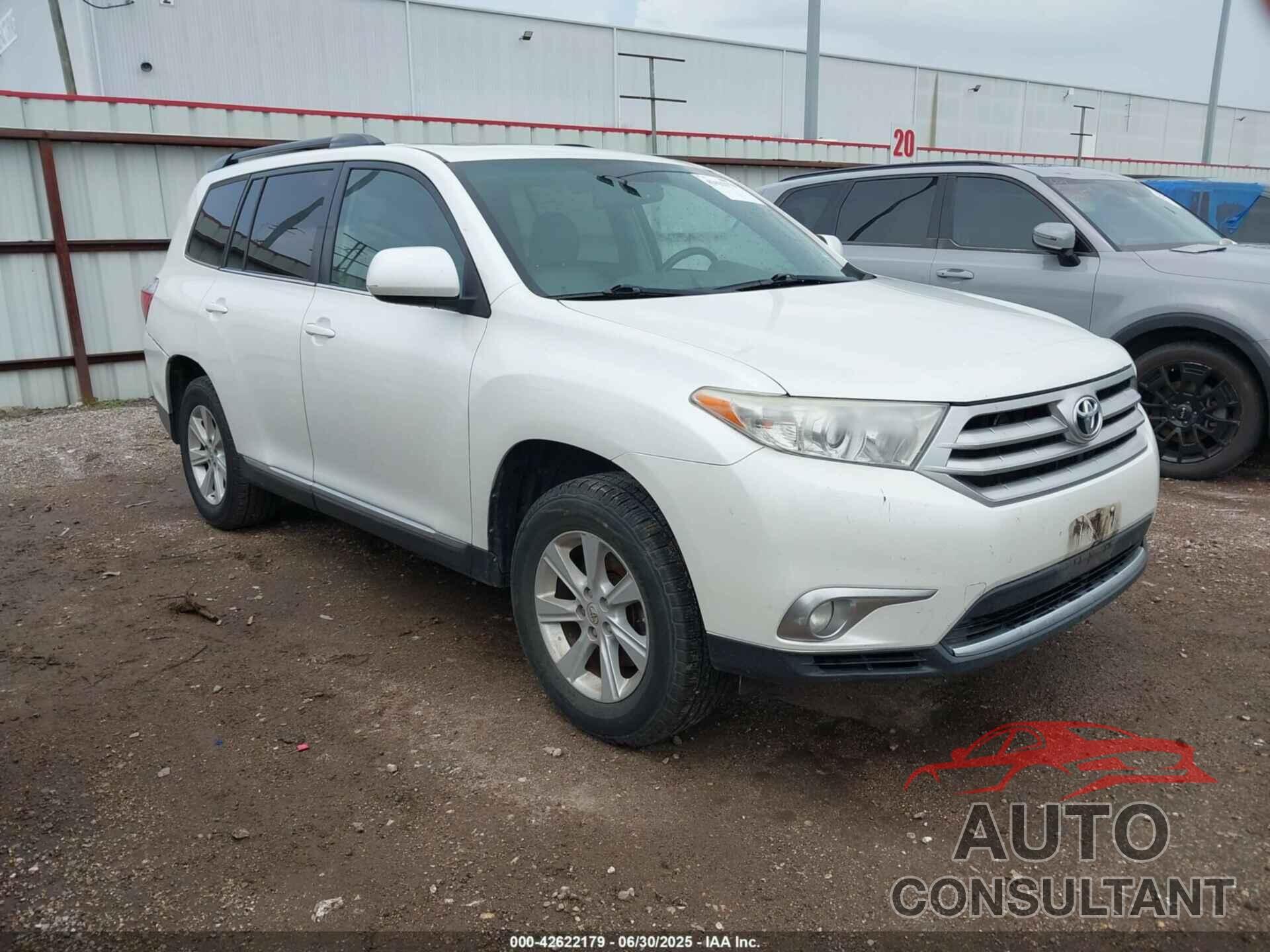 TOYOTA HIGHLANDER 2011 - 5TDZK3EH3BS045886