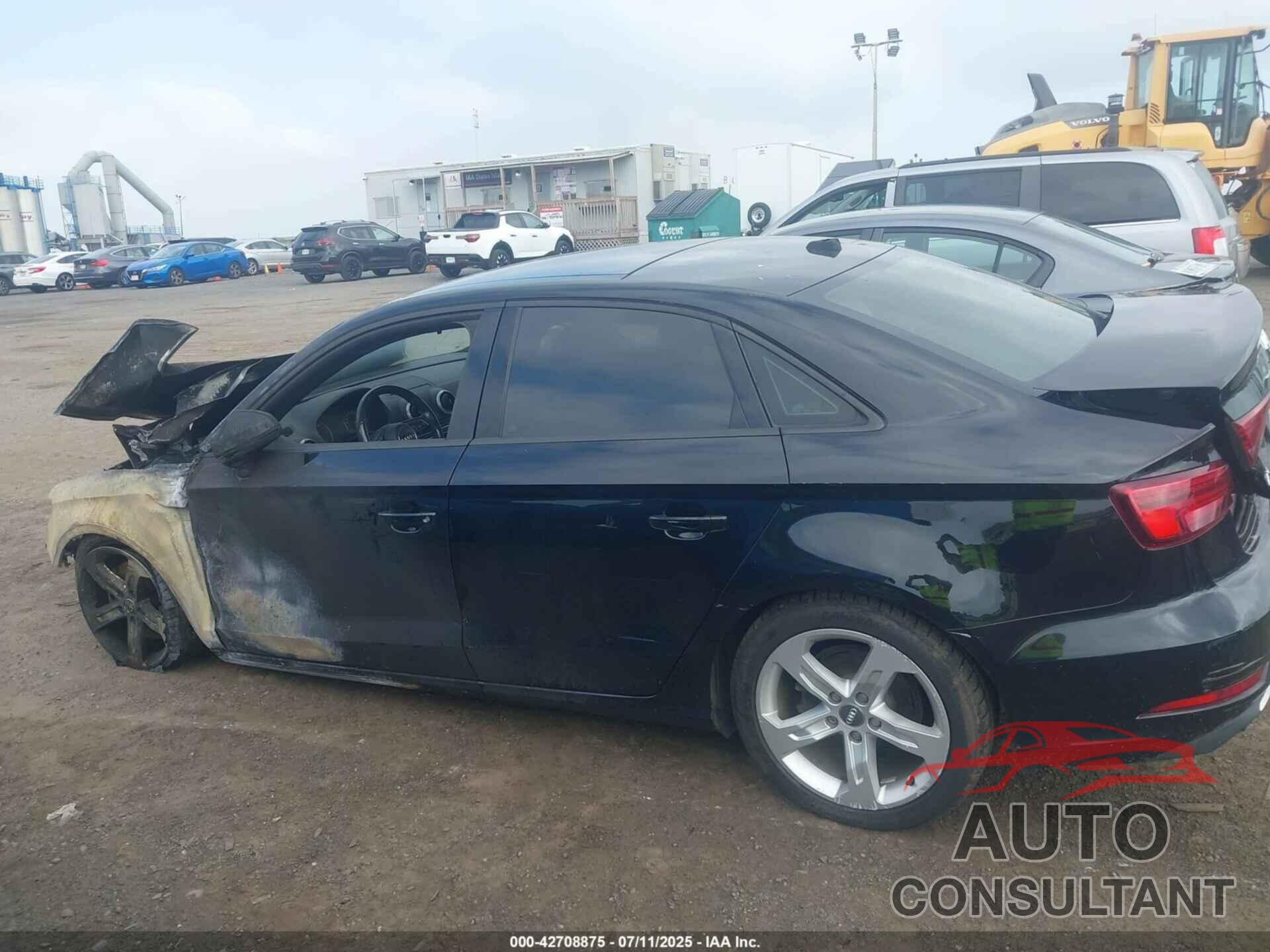 AUDI A3 2017 - WAUB8GFF1H1036756
