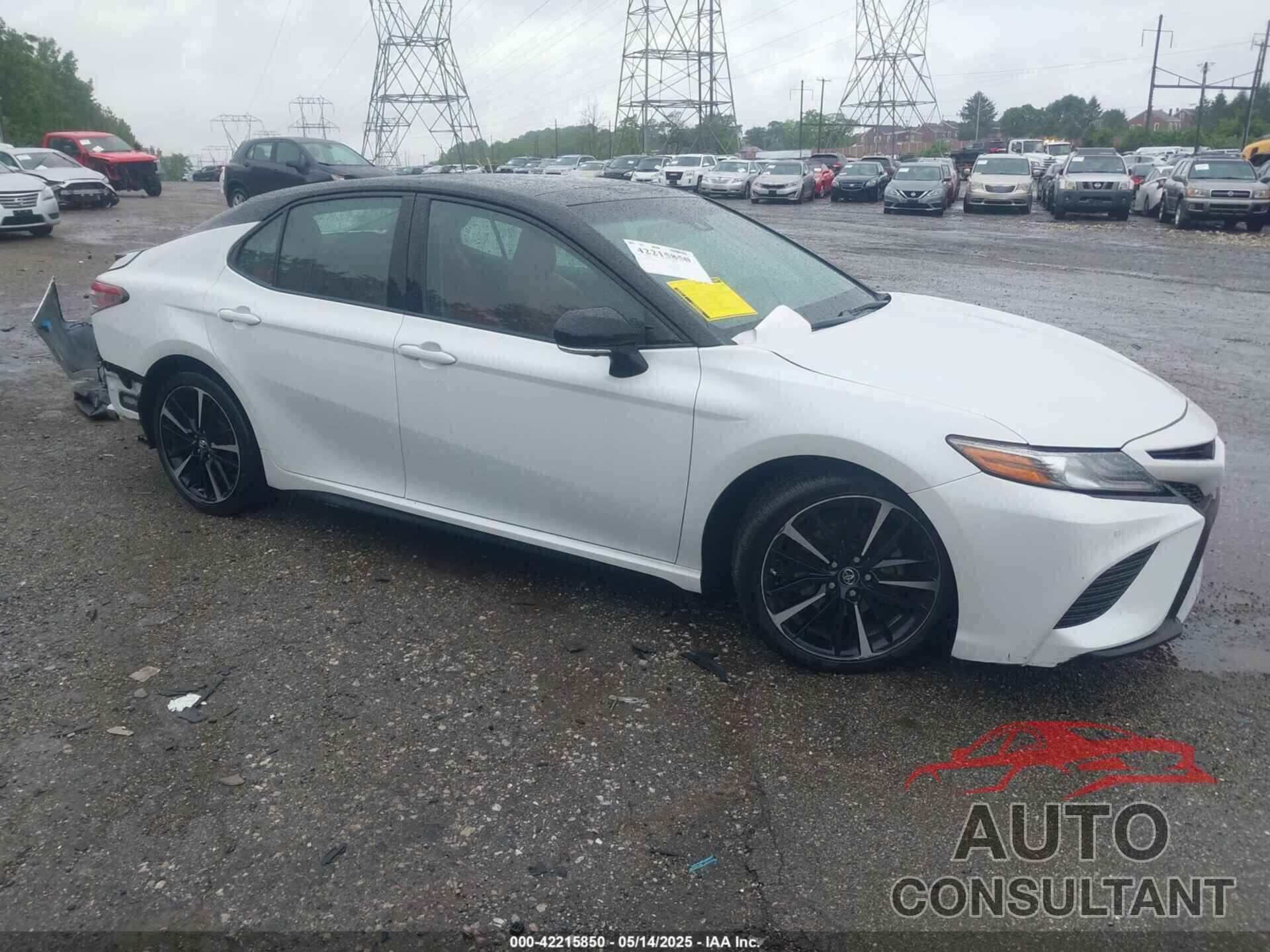 TOYOTA CAMRY 2018 - 4T1BZ1HK0JU008812