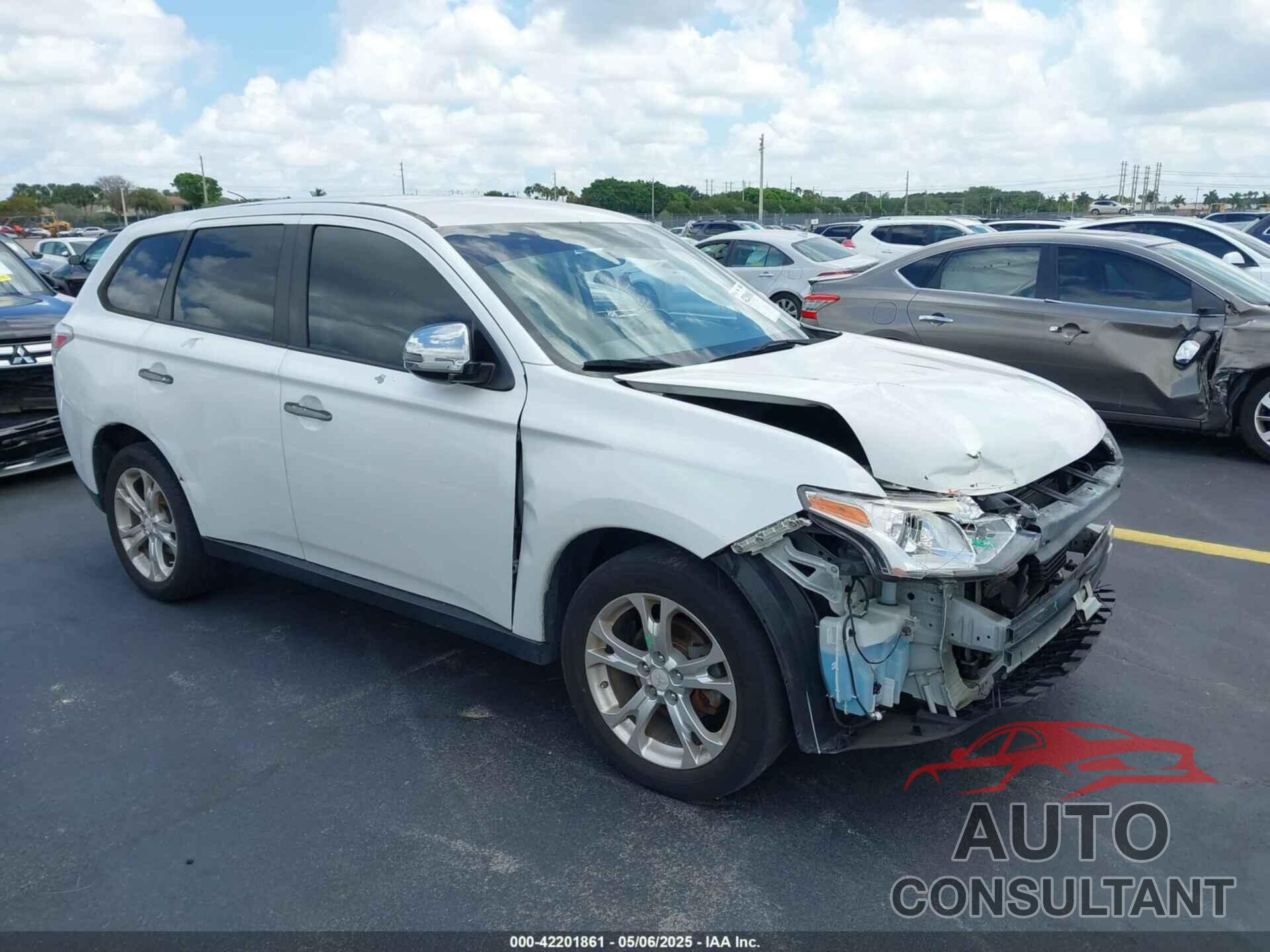 MITSUBISHI OUTLANDER 2014 - JA4AD3A34EZ011180
