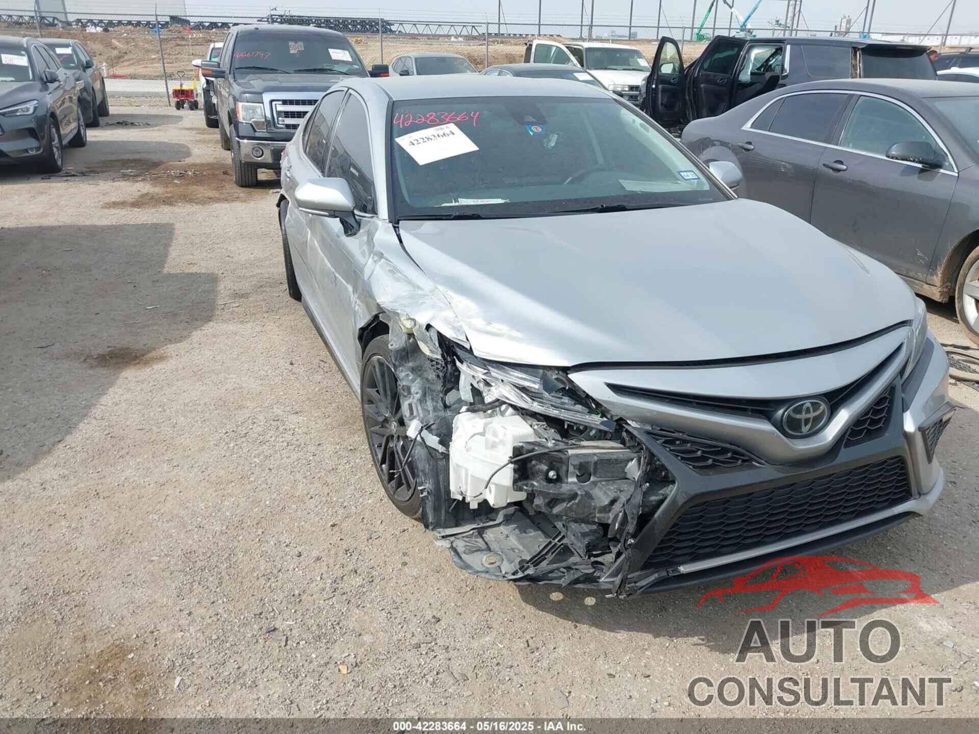 TOYOTA CAMRY 2022 - 4T1K61AK6NU027504