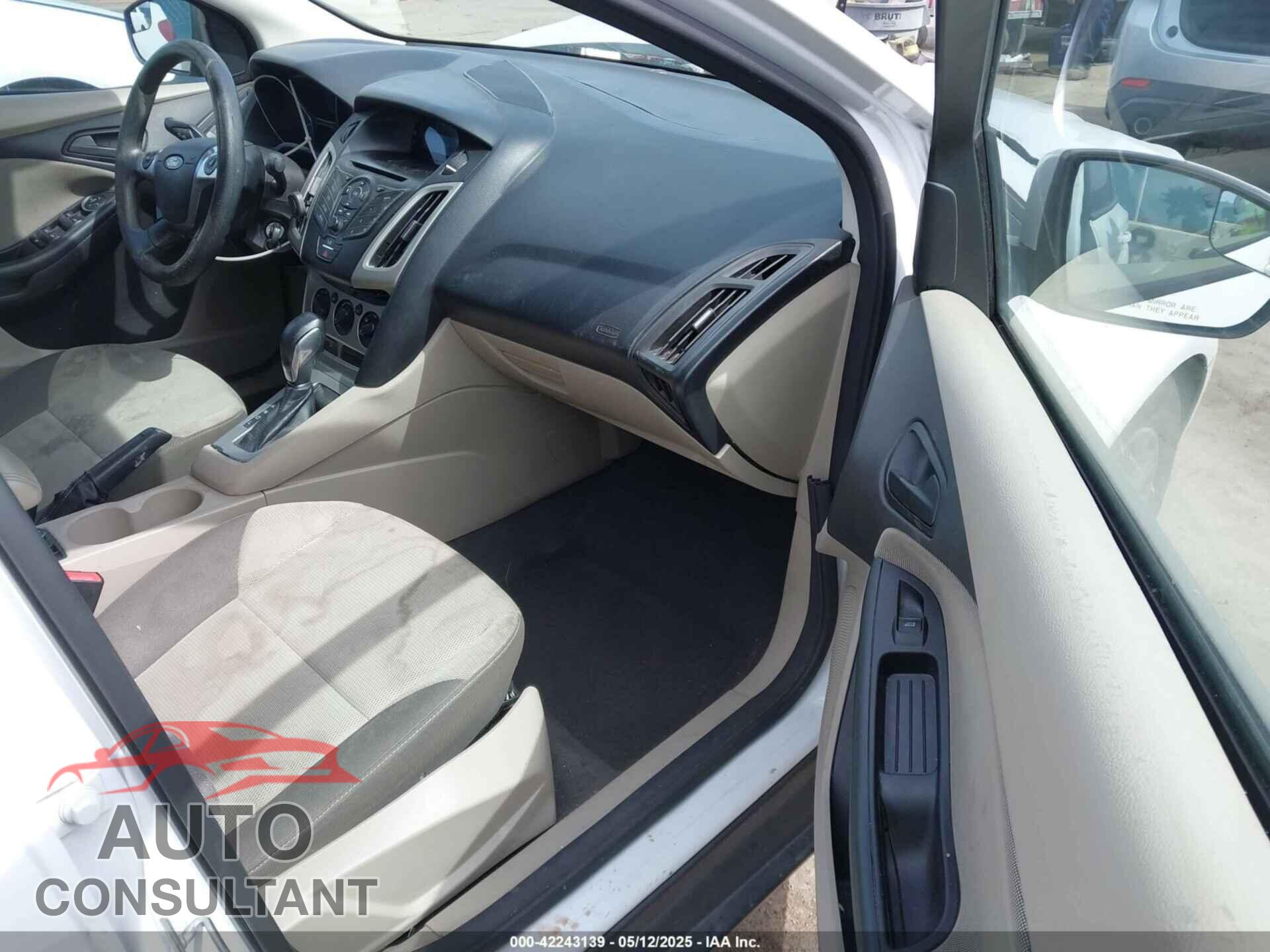 FORD FOCUS 2012 - 1FAHP3F2XCL121264