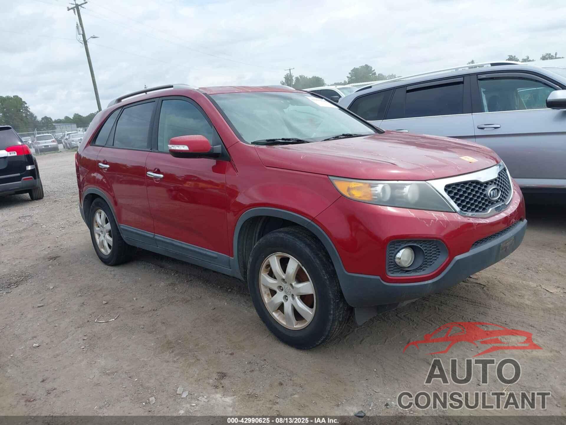KIA SORENTO 2011 - 5XYKT4A18BG033582