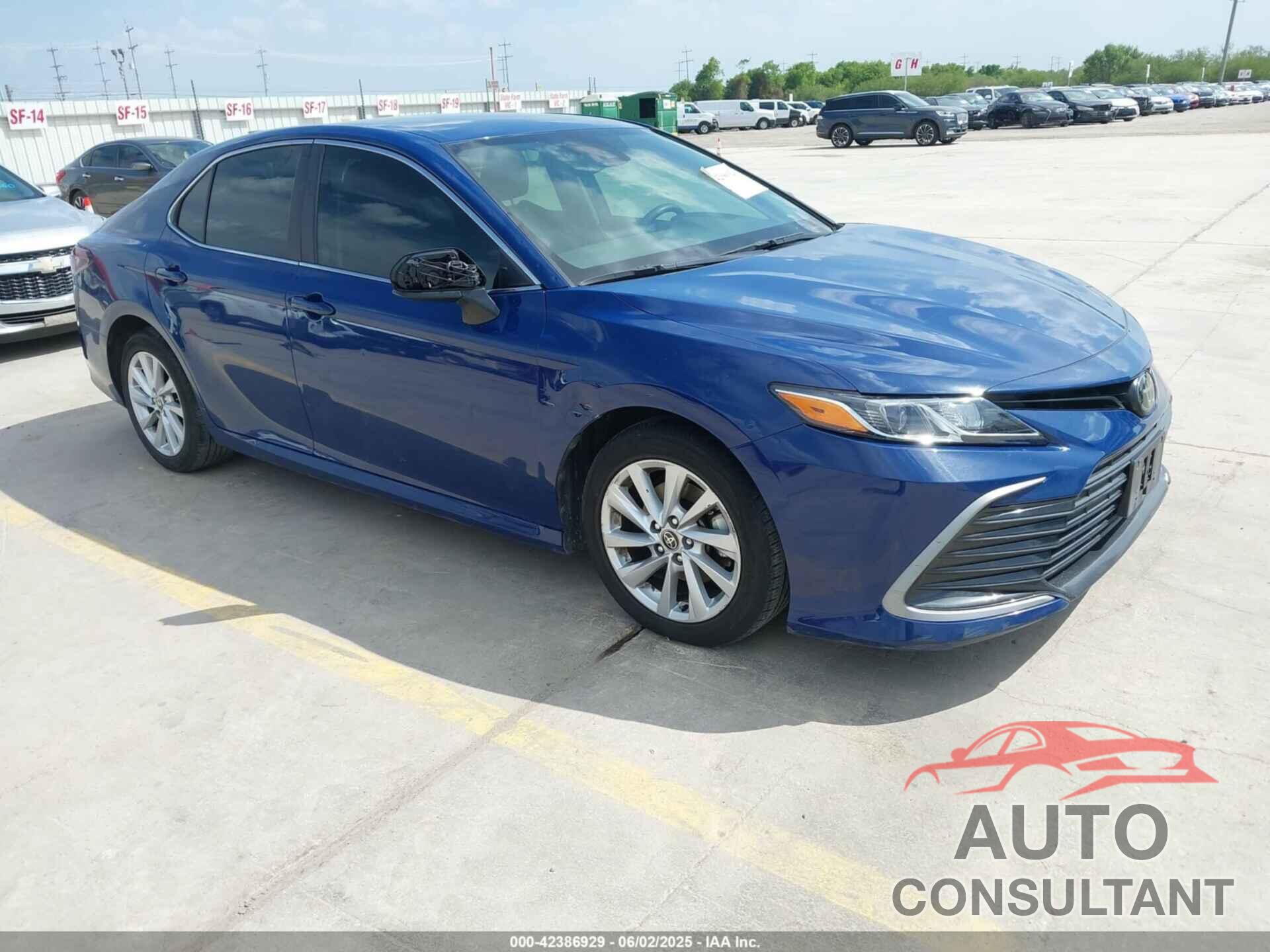TOYOTA CAMRY 2023 - 4T1C11AK3PU100057