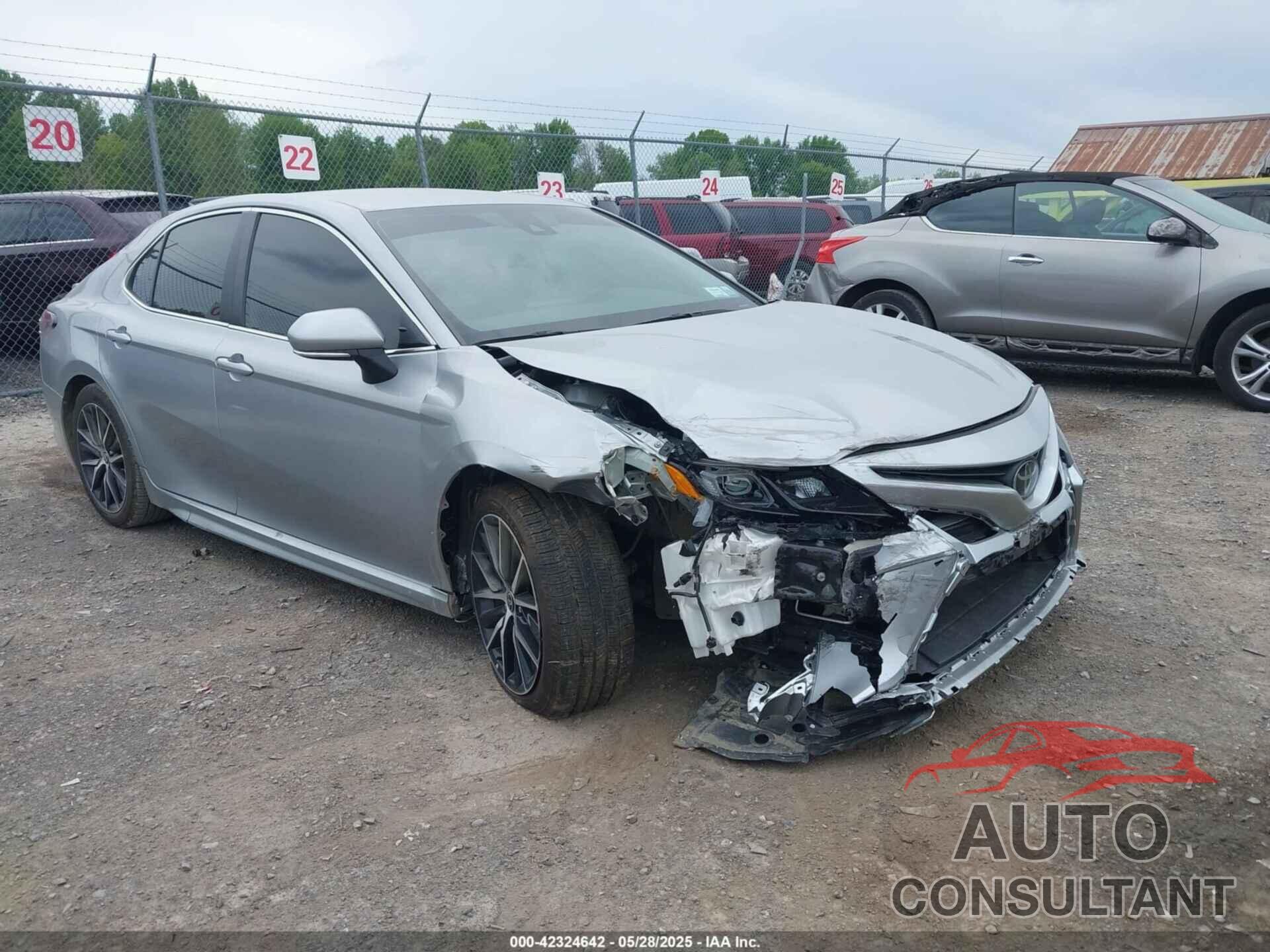 TOYOTA CAMRY 2023 - 4T1G11BK4PU089652