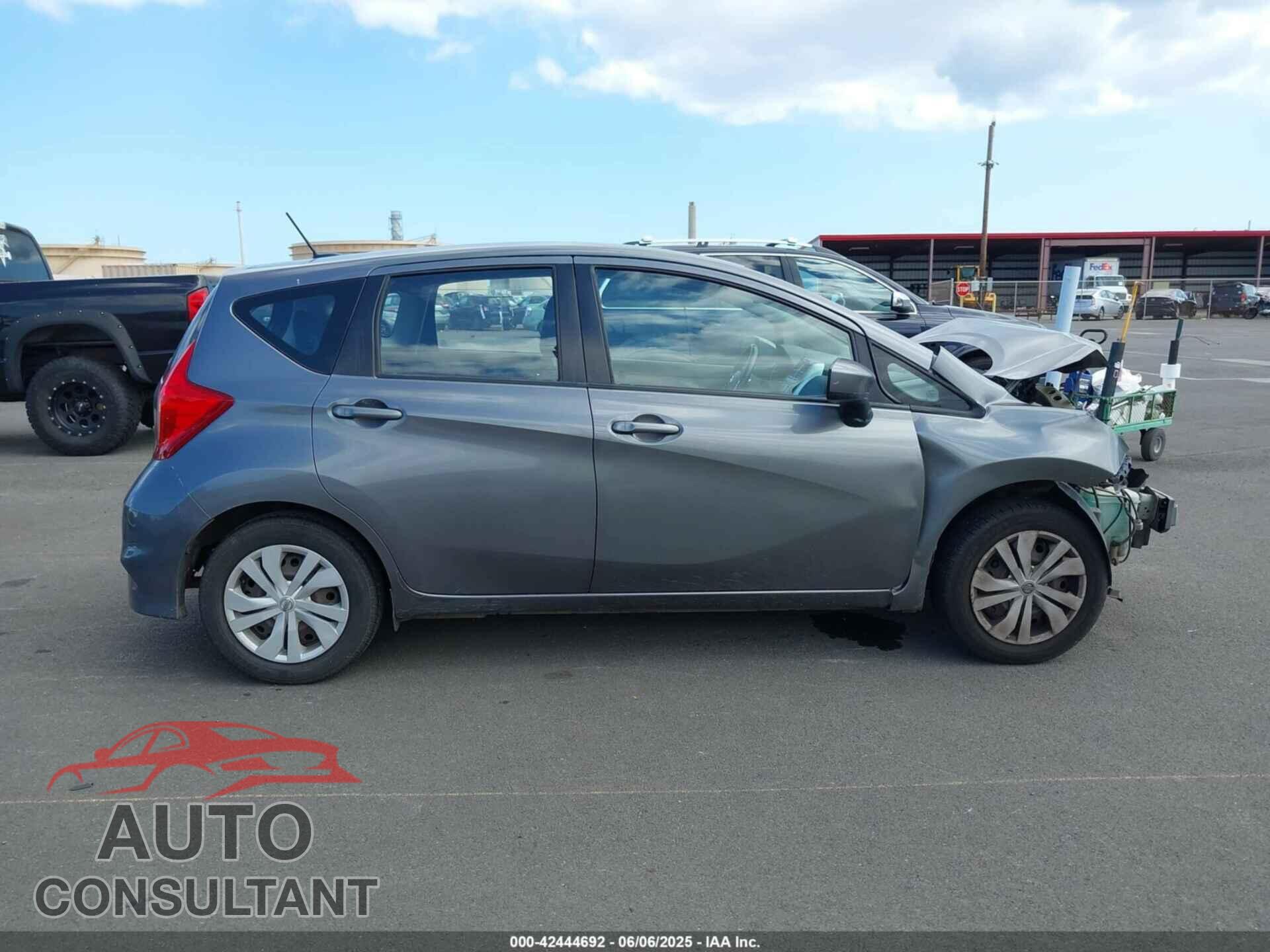 NISSAN VERSA NOTE 2018 - 3N1CE2CP7JL355502