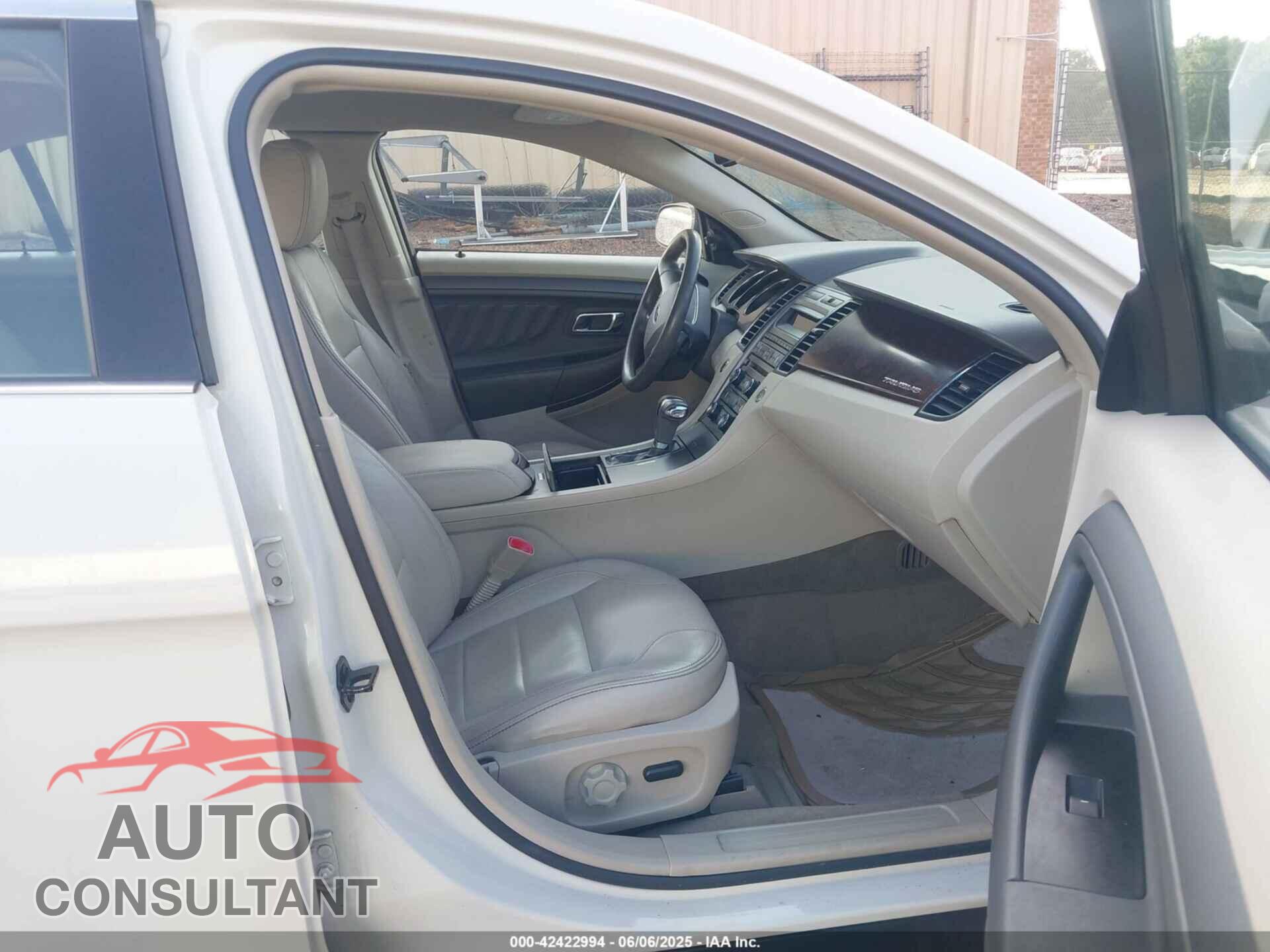 FORD TAURUS 2011 - 1FAHP2EW6BG175554
