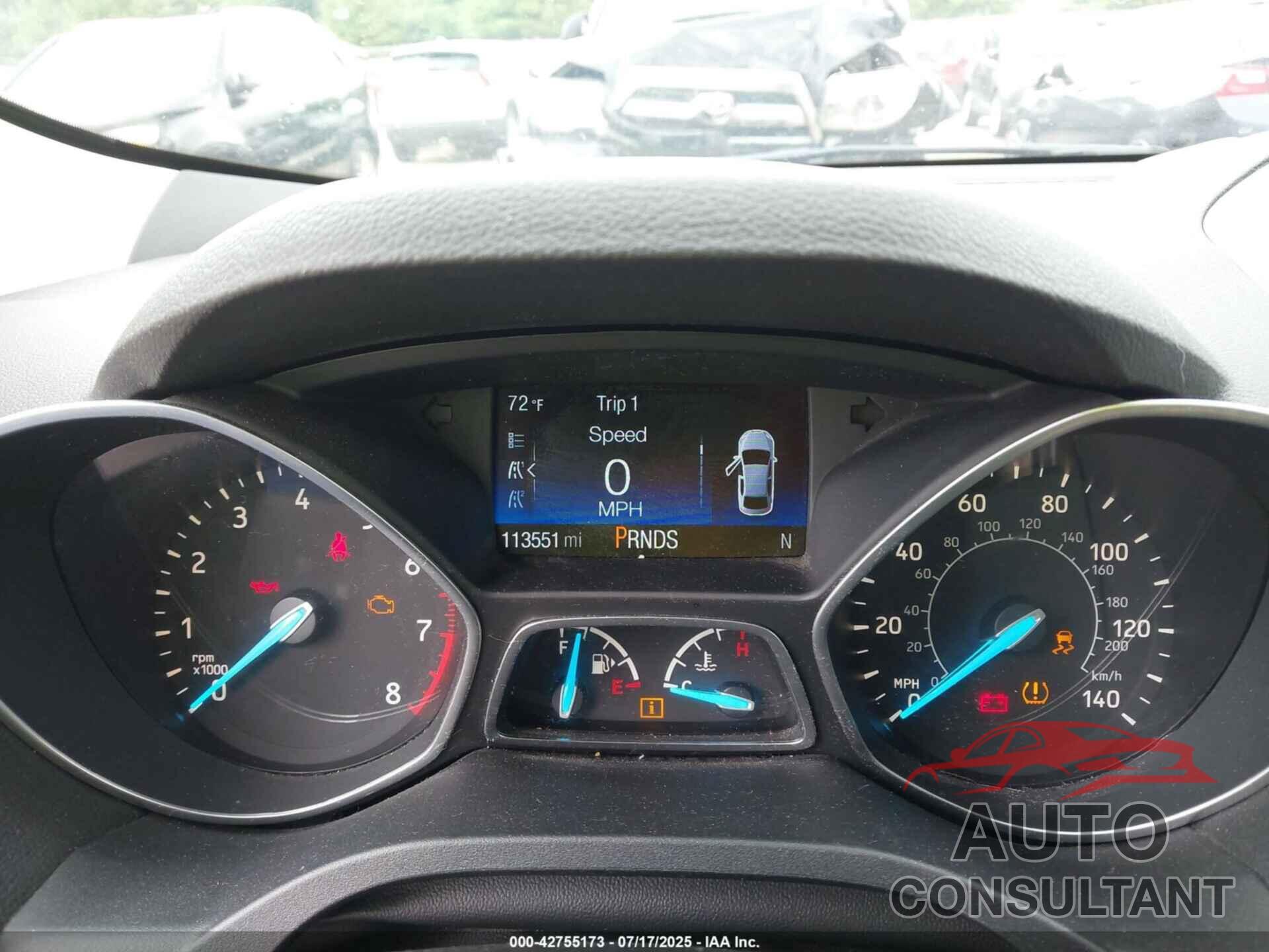 FORD ESCAPE 2017 - 1FMCU9G99HUC77546