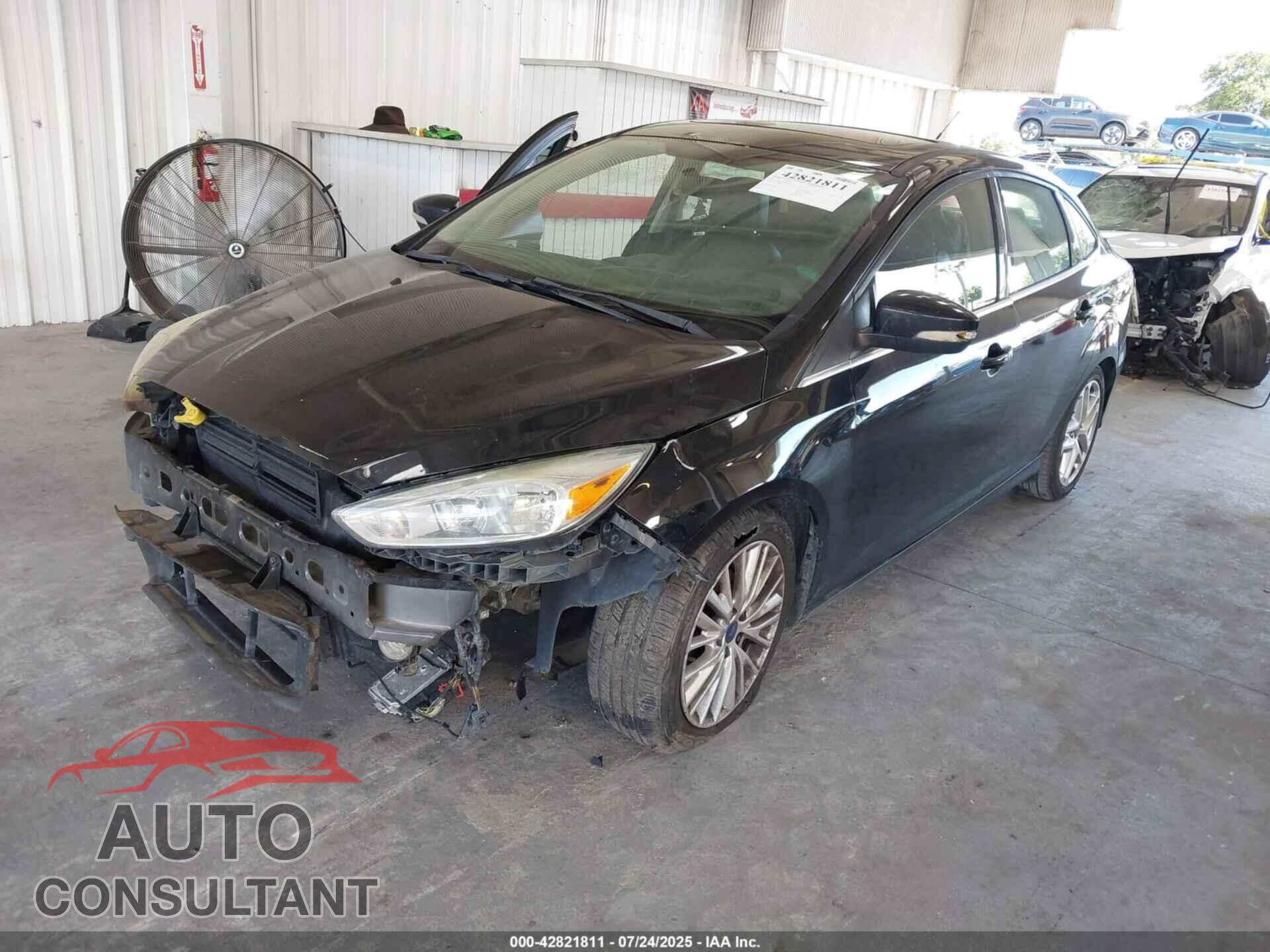 FORD FOCUS 2017 - 1FADP3J21HL228331