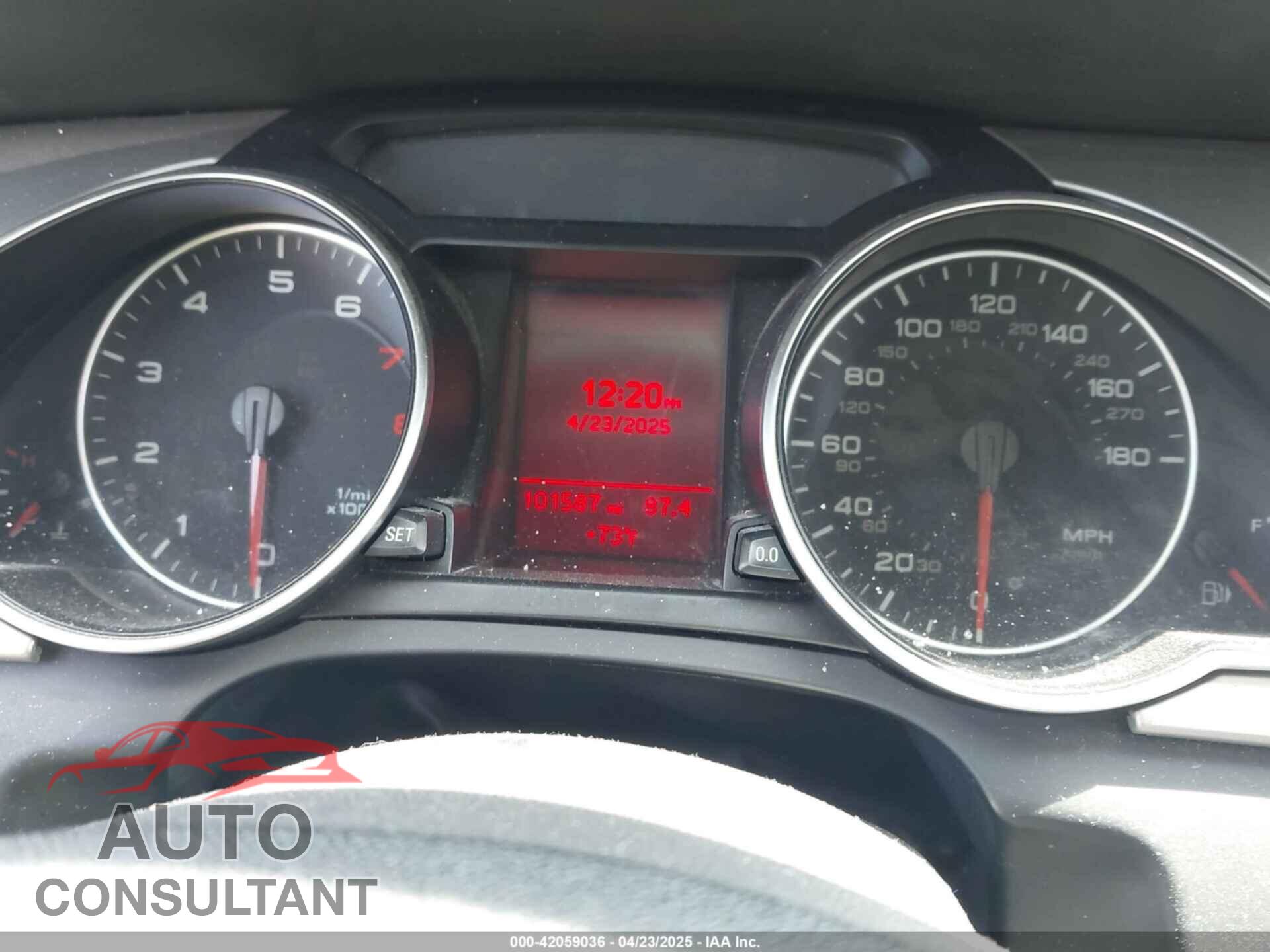 AUDI A5 2011 - WAUCFAFR2BA032059
