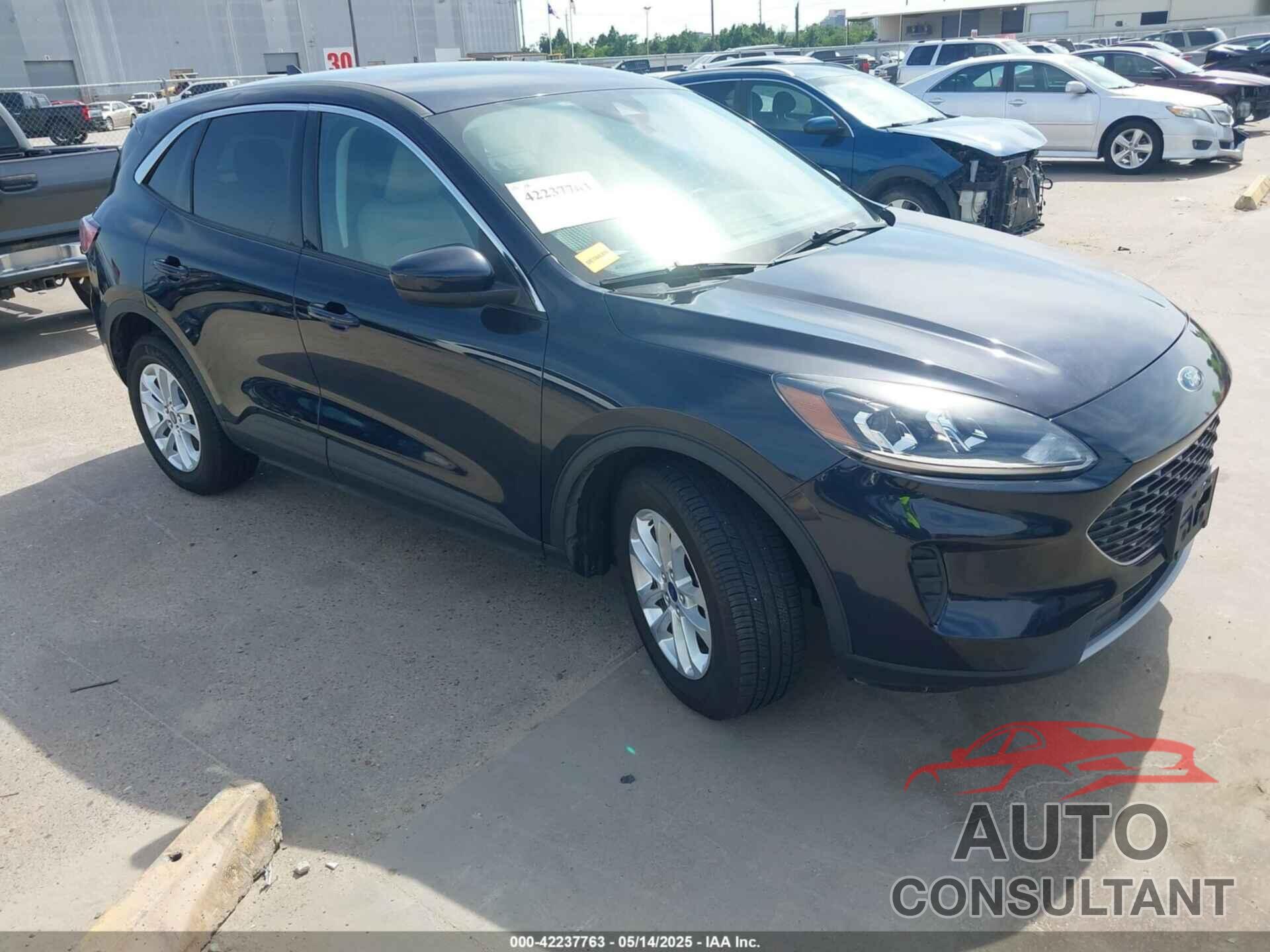 FORD ESCAPE 2021 - 1FMCU0BZ8MUA40236