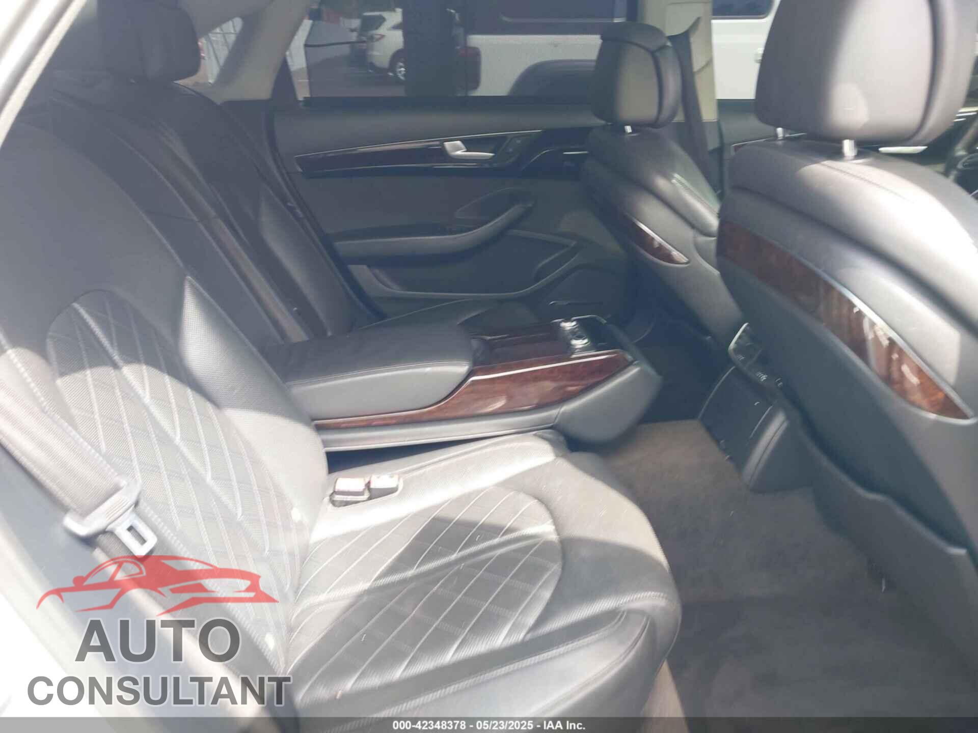 AUDI A8 L 2013 - WAUR2AFD9DN006838