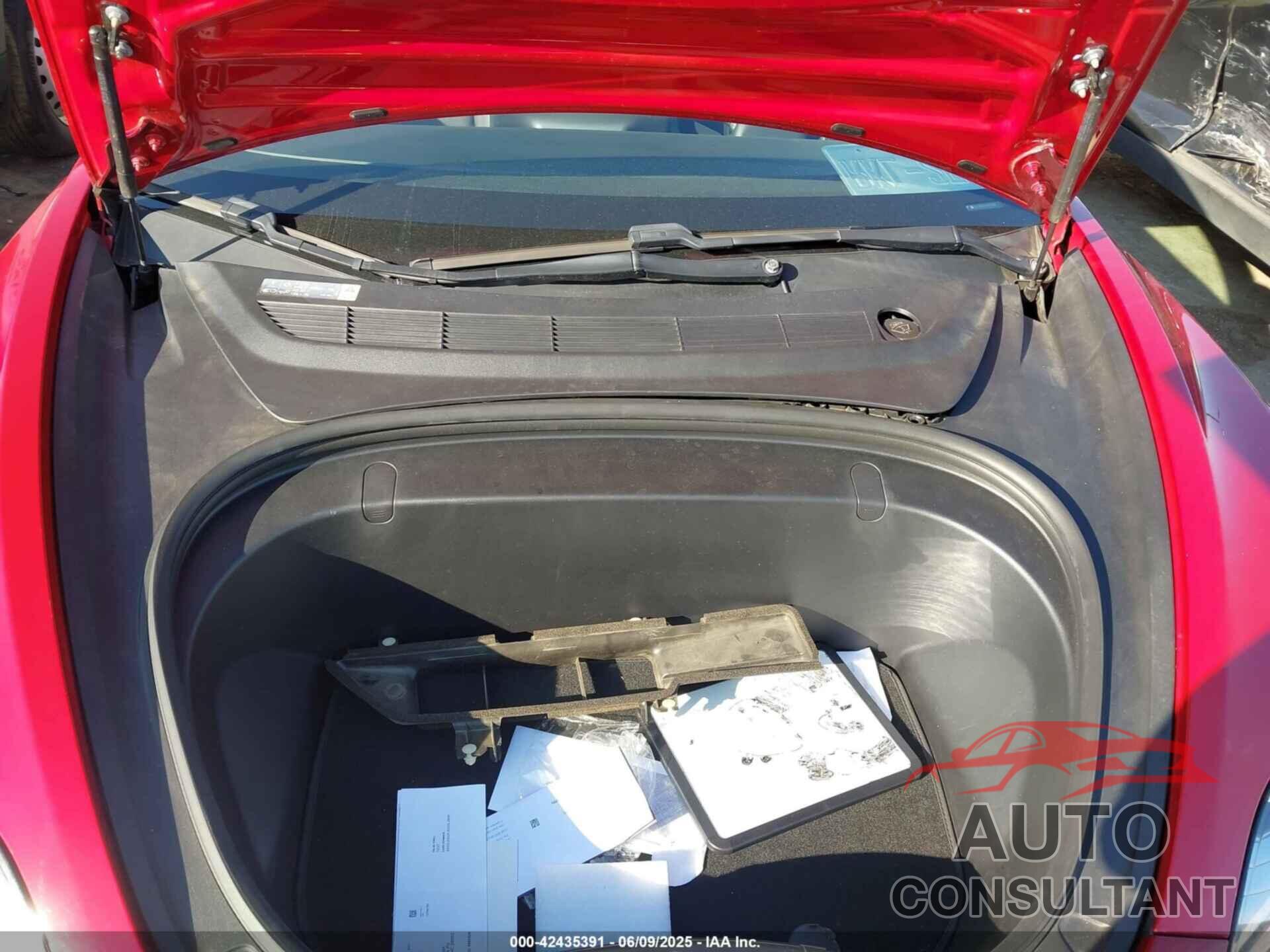 TESLA MODEL 3 2018 - 5YJ3E1EA5JF037831