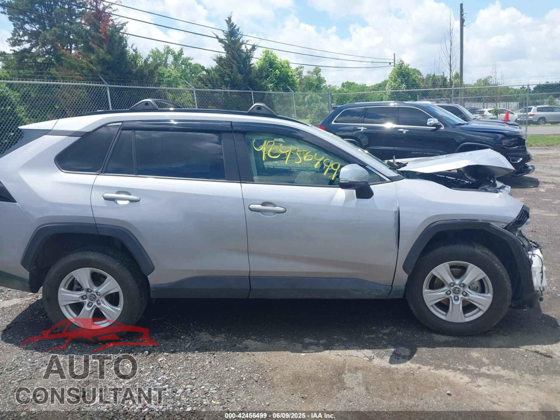 TOYOTA RAV4 2019 - JTMP1RFV1KD030509