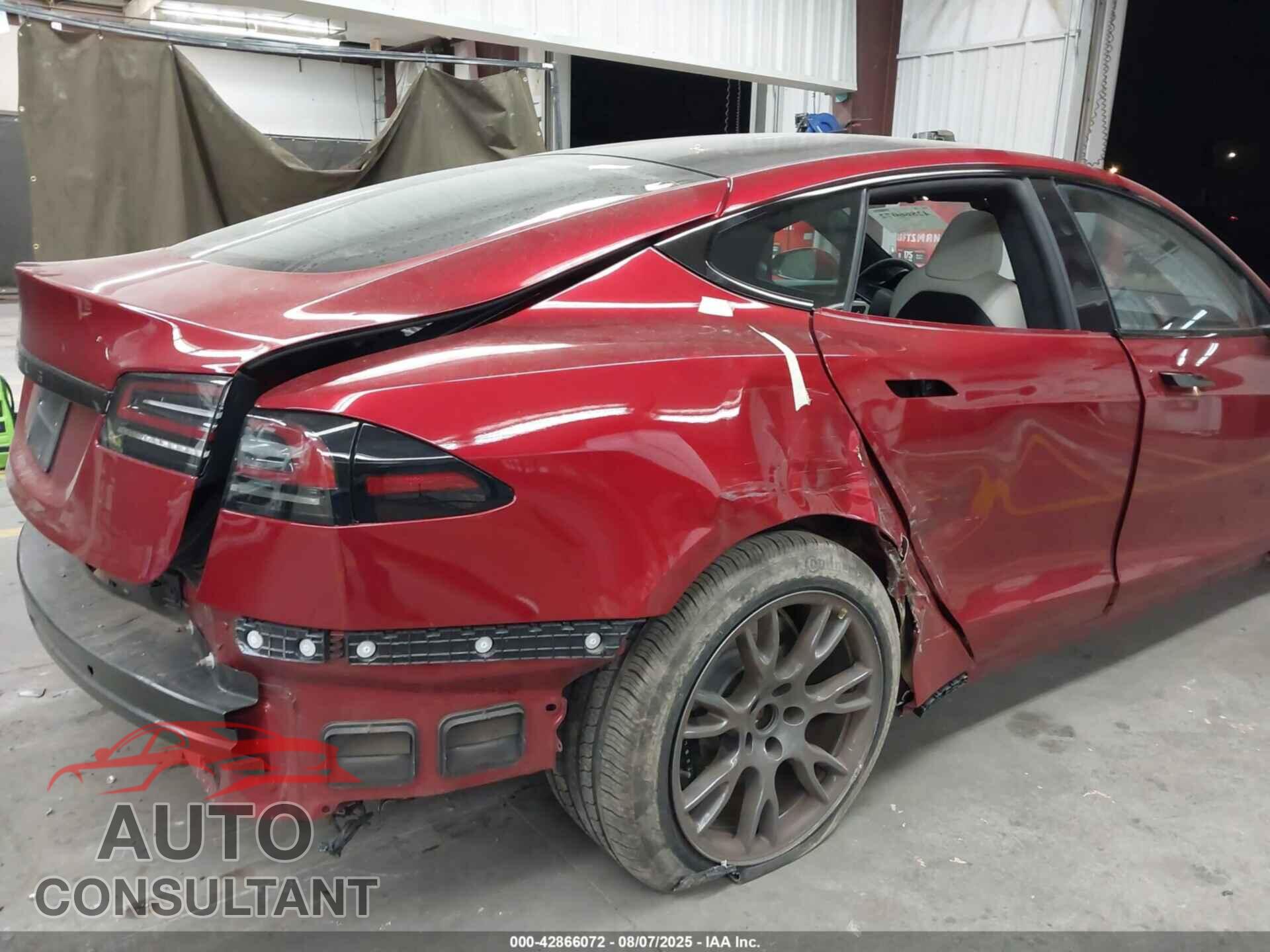 TESLA MODEL S 2023 - 5YJSA1E52PF508952