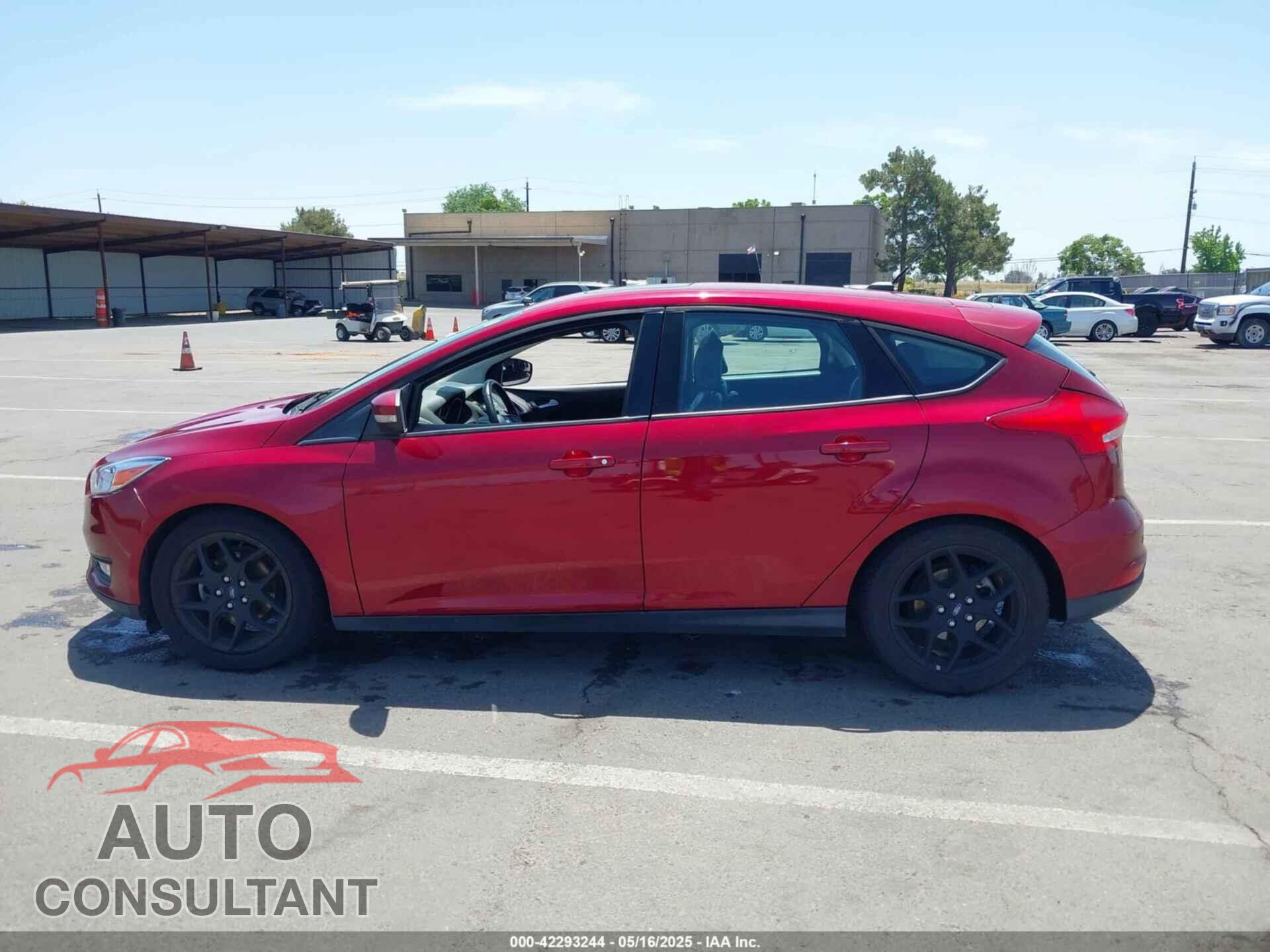 FORD FOCUS 2016 - 1FADP3K20GL340308