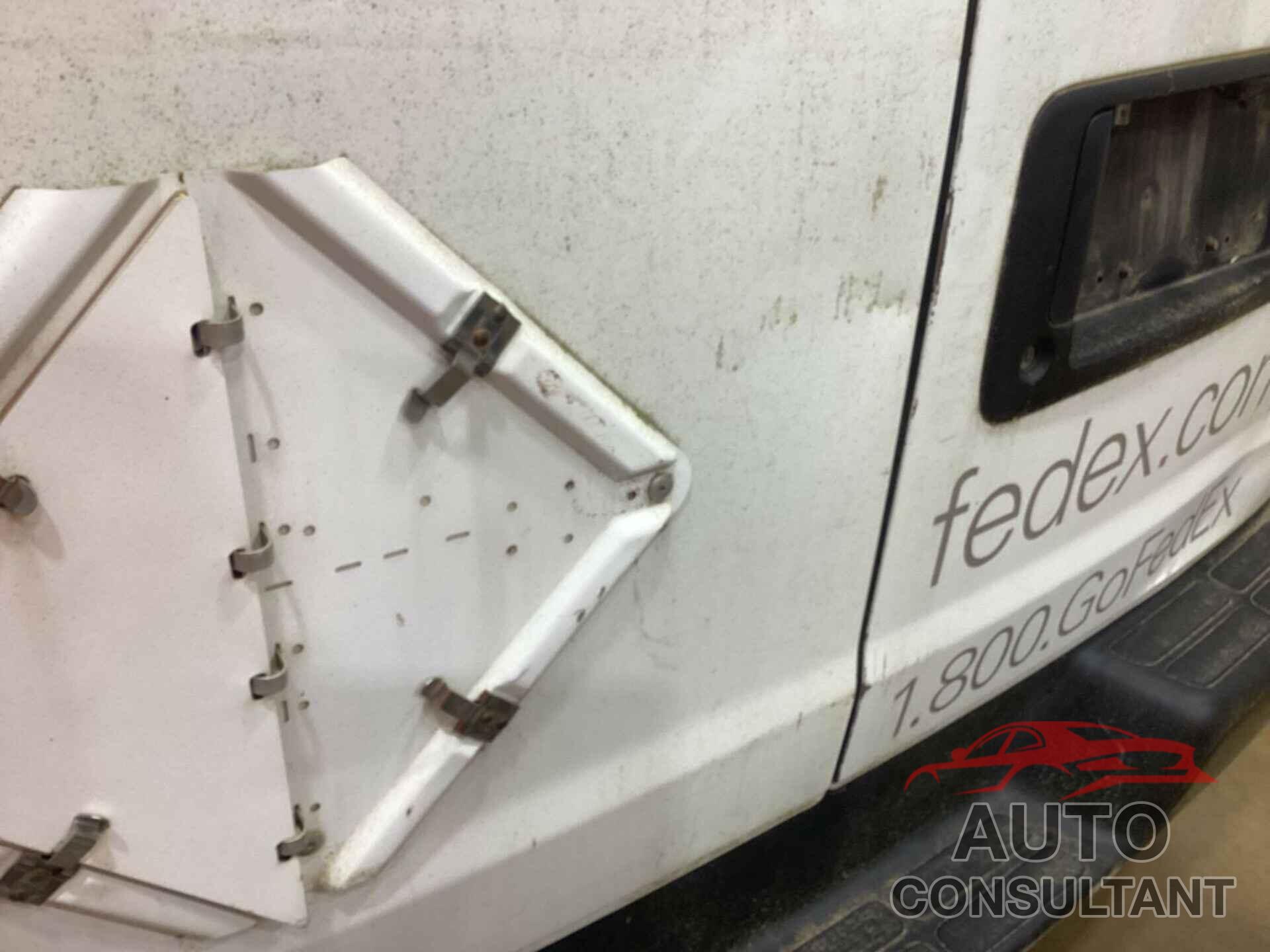 CHEVROLET EXPRESS 2500 2014 - 1GCWGFCA4E1206095