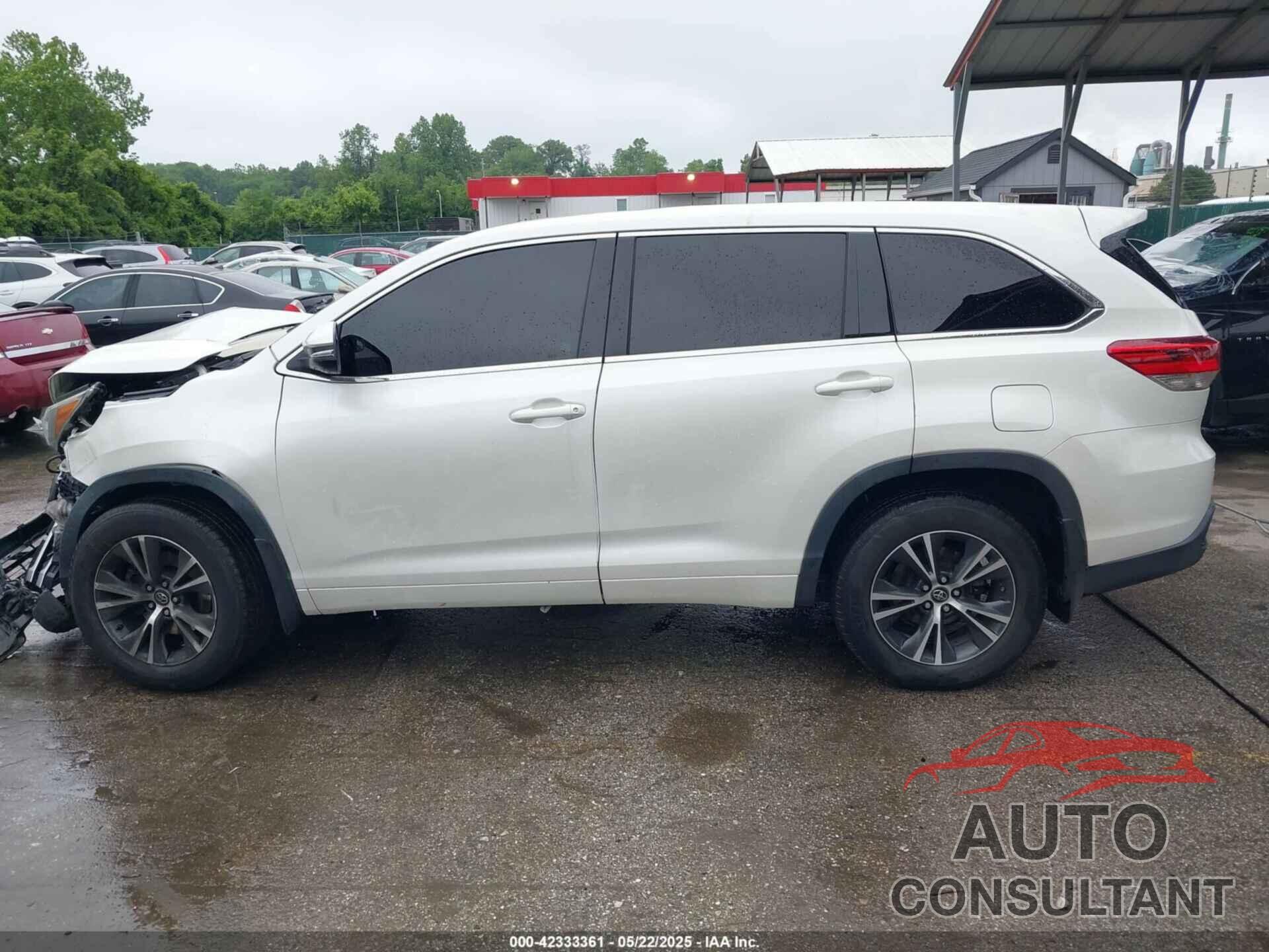 TOYOTA HIGHLANDER 2018 - 5TDBZRFH4JS495995