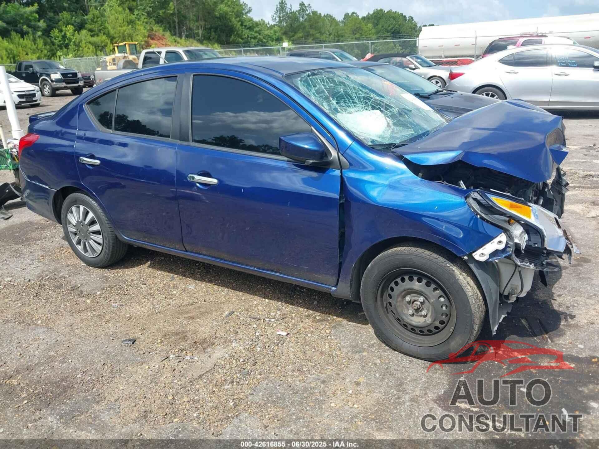 NISSAN VERSA 2018 - 3N1CN7APXJL864919