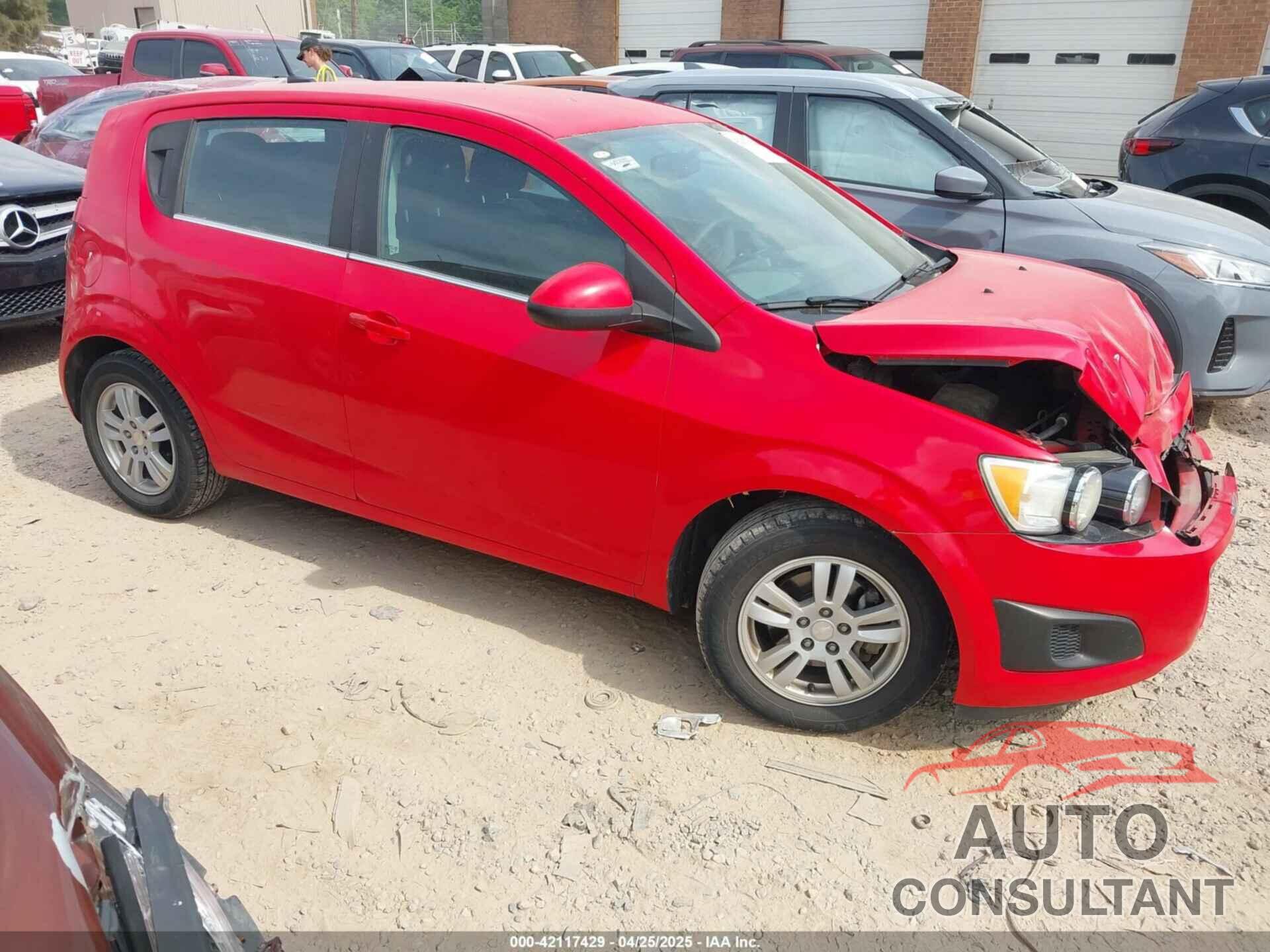 CHEVROLET SONIC 2014 - 1G1JC6SHXE4182350
