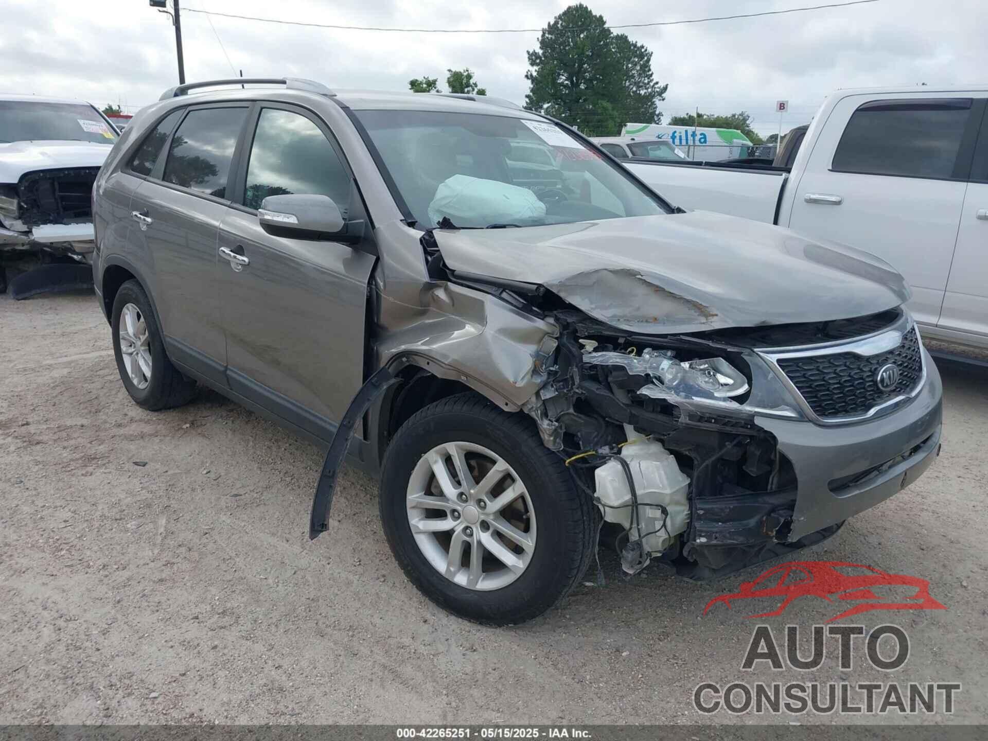 KIA SORENTO 2014 - 5XYKT3A67EG501313
