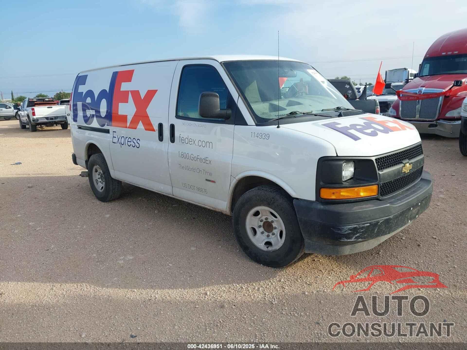 CHEVROLET EXPRESS 2500 2017 - 1GCWGAF12H1326366