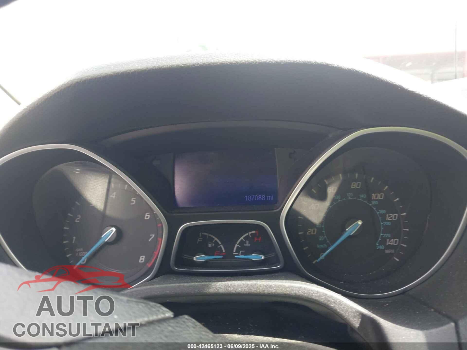 FORD FOCUS 2013 - 1FADP3F28DL217636