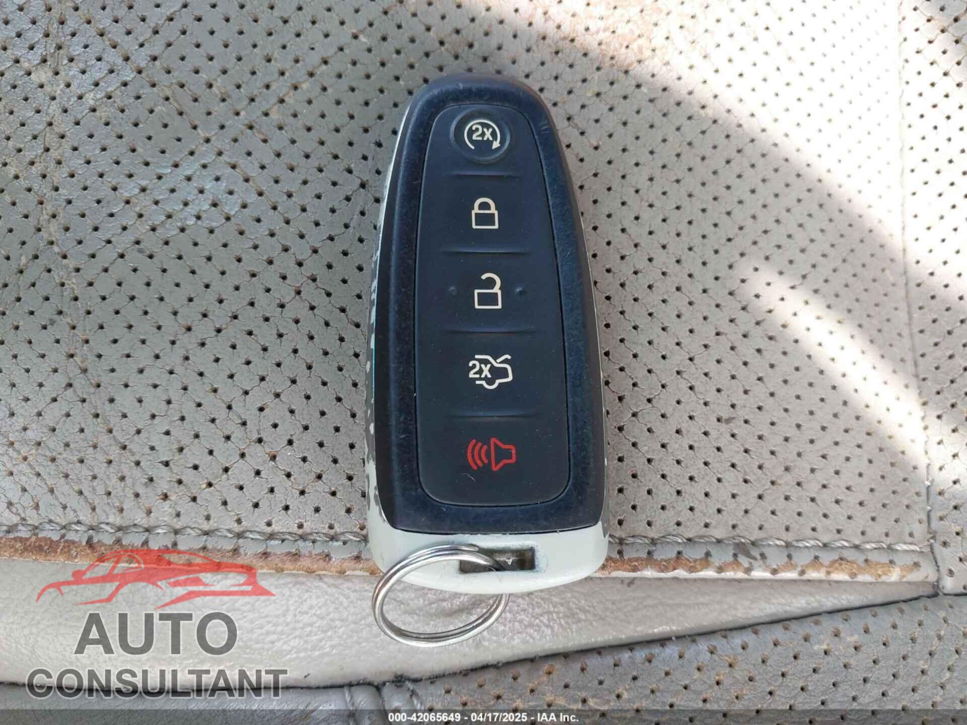 FORD EXPLORER 2011 - 1FMHK7F85BGA55729