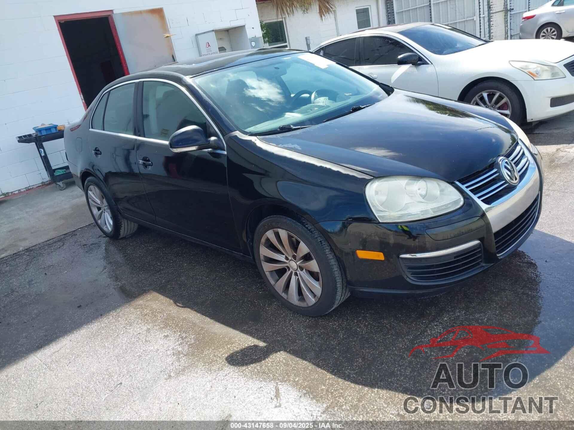 VOLKSWAGEN JETTA 2009 - 3VWRM71K89M065383