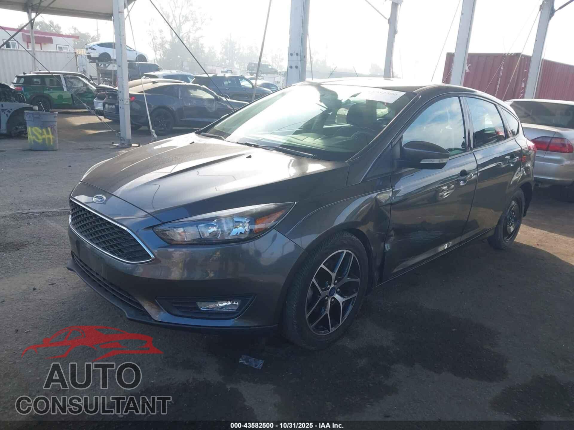 FORD FOCUS 2017 - 1FADP3M29HL321870