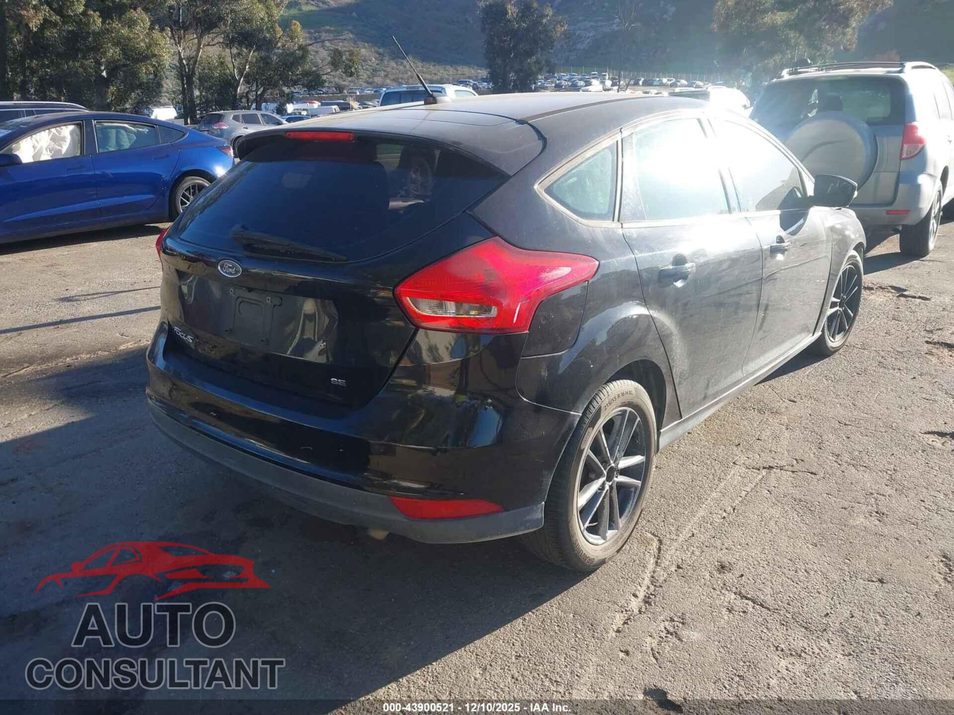 FORD FOCUS 2017 - 1FADP3K21HL246830