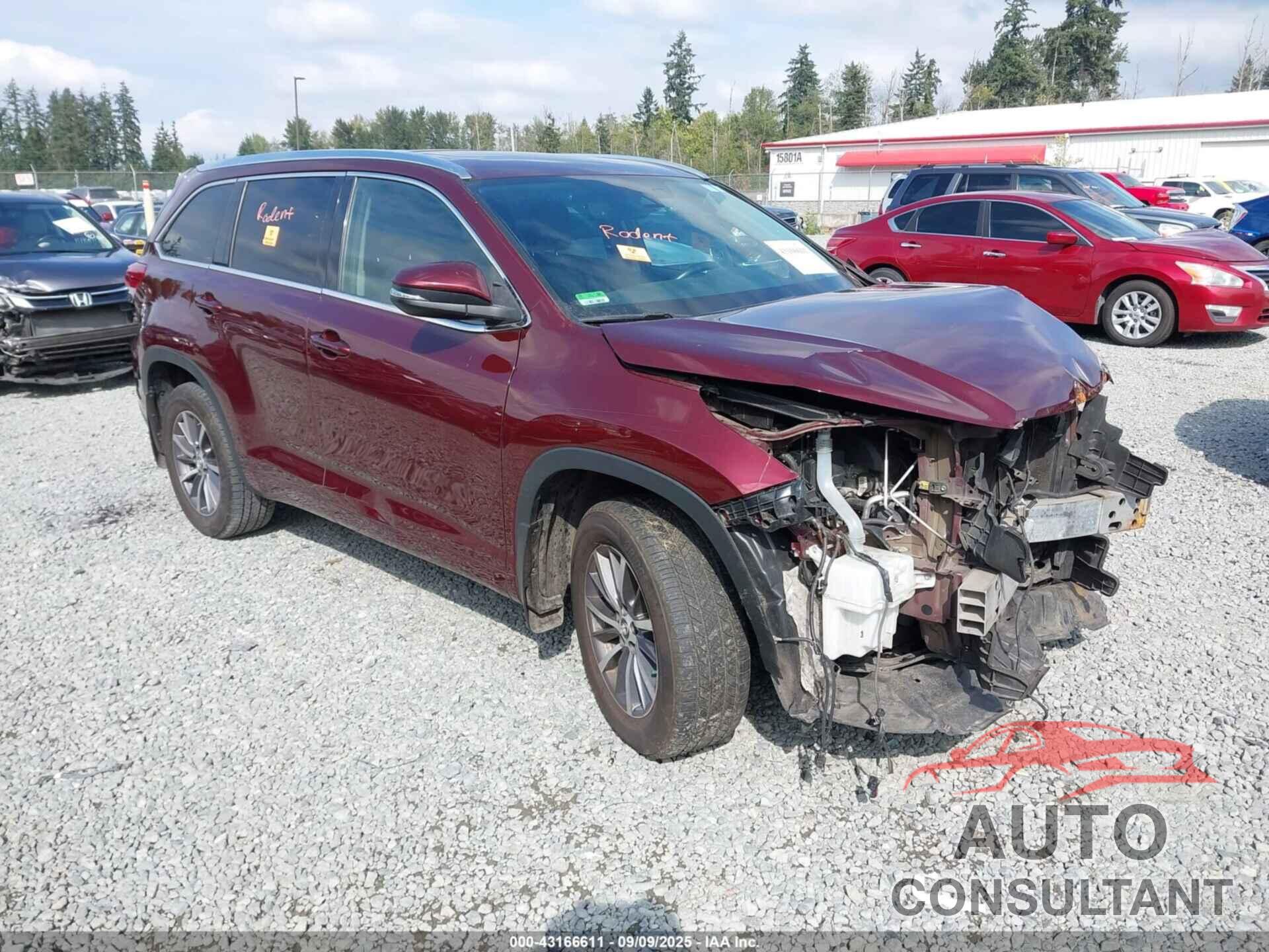 TOYOTA HIGHLANDER 2017 - 5TDJZRFH8HS465789