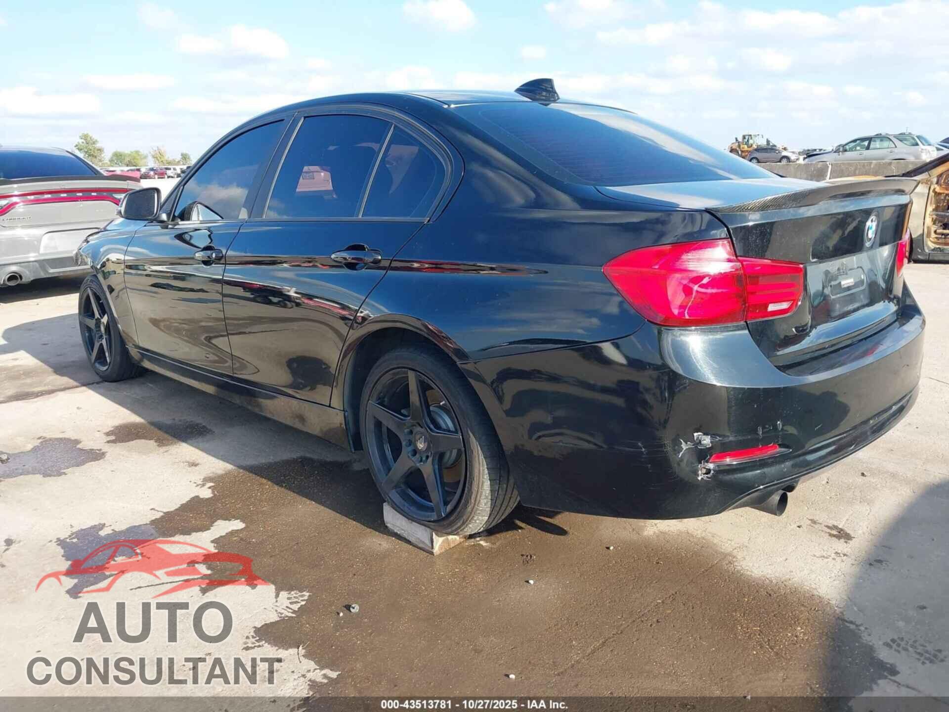 BMW 320I 2016 - WBA8E5G58GNU19128