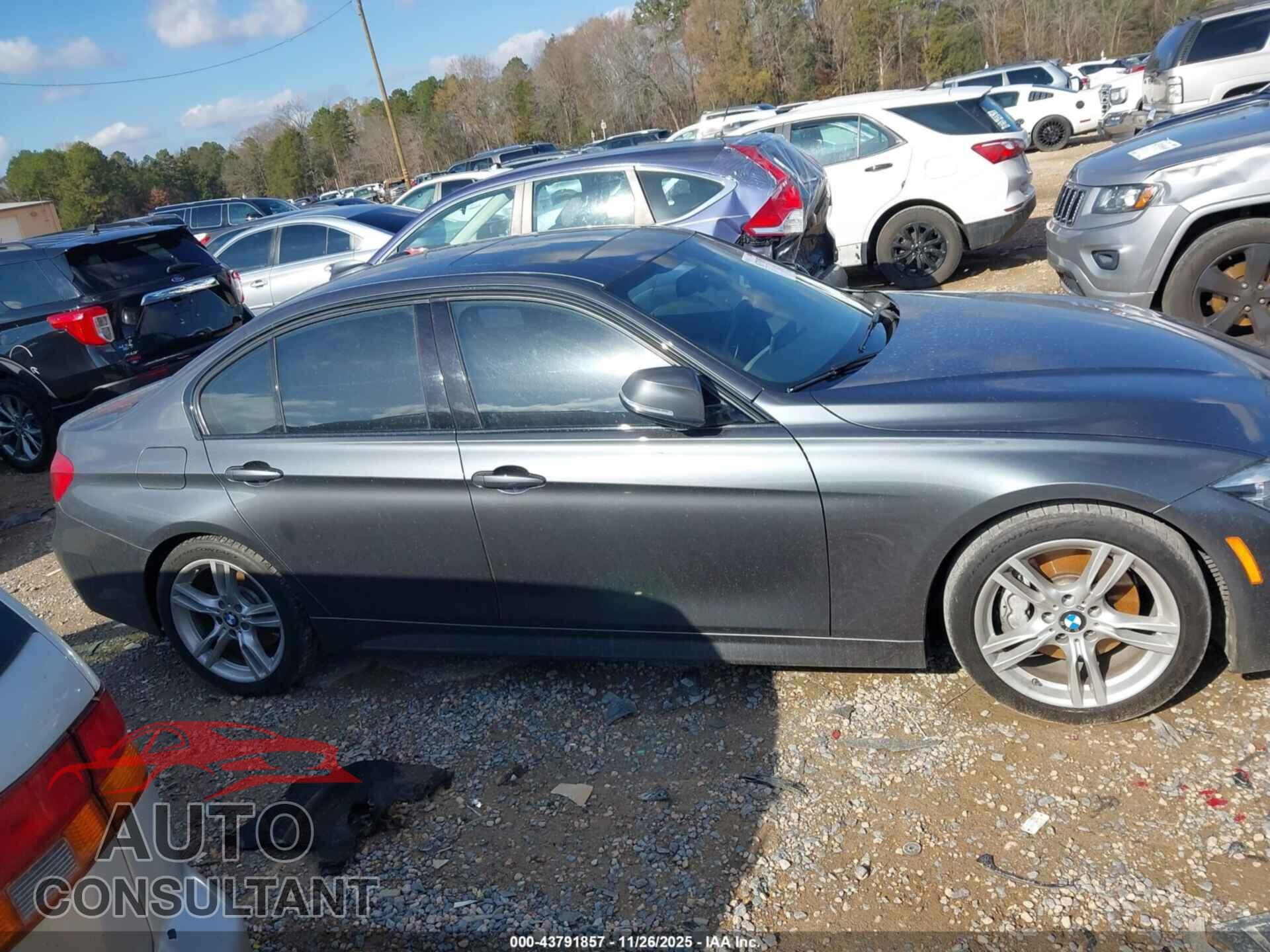 BMW 328I 2016 - WBA8E9G55GNU29333